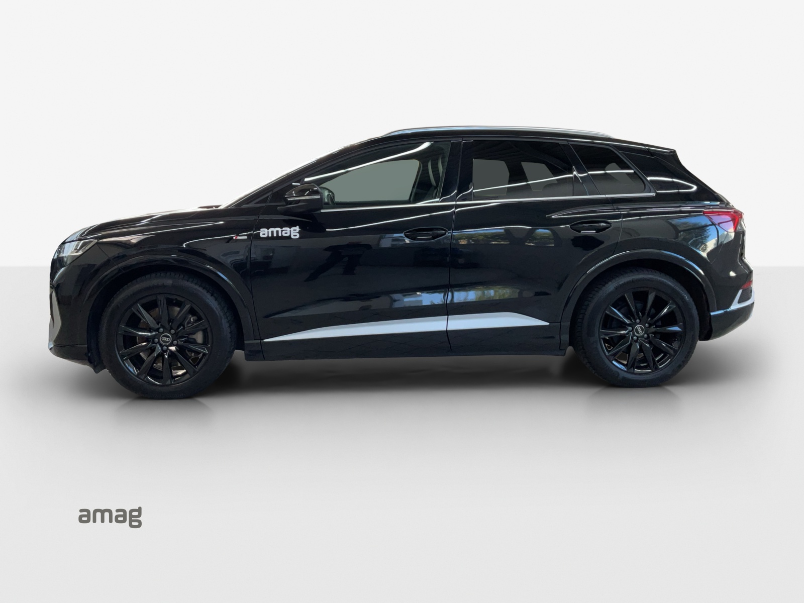 AUDI Q4 e-tron 50 quattro-image-1