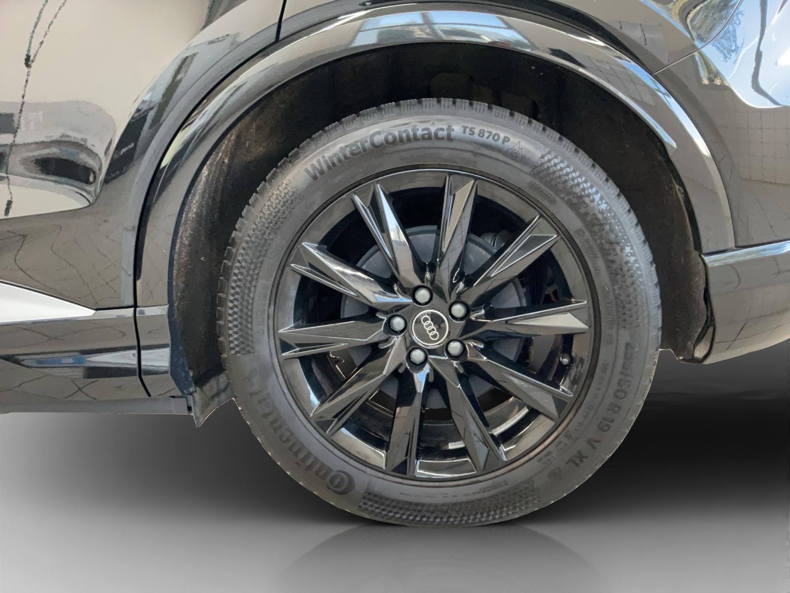 AUDI Q4 e-tron 50 quattro-image-13