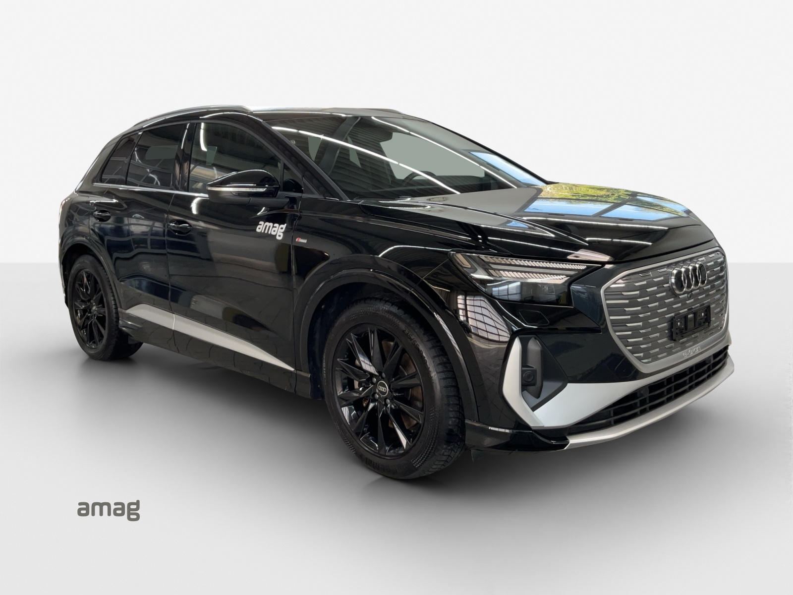 AUDI Q4 e-tron 50 quattro-image-5