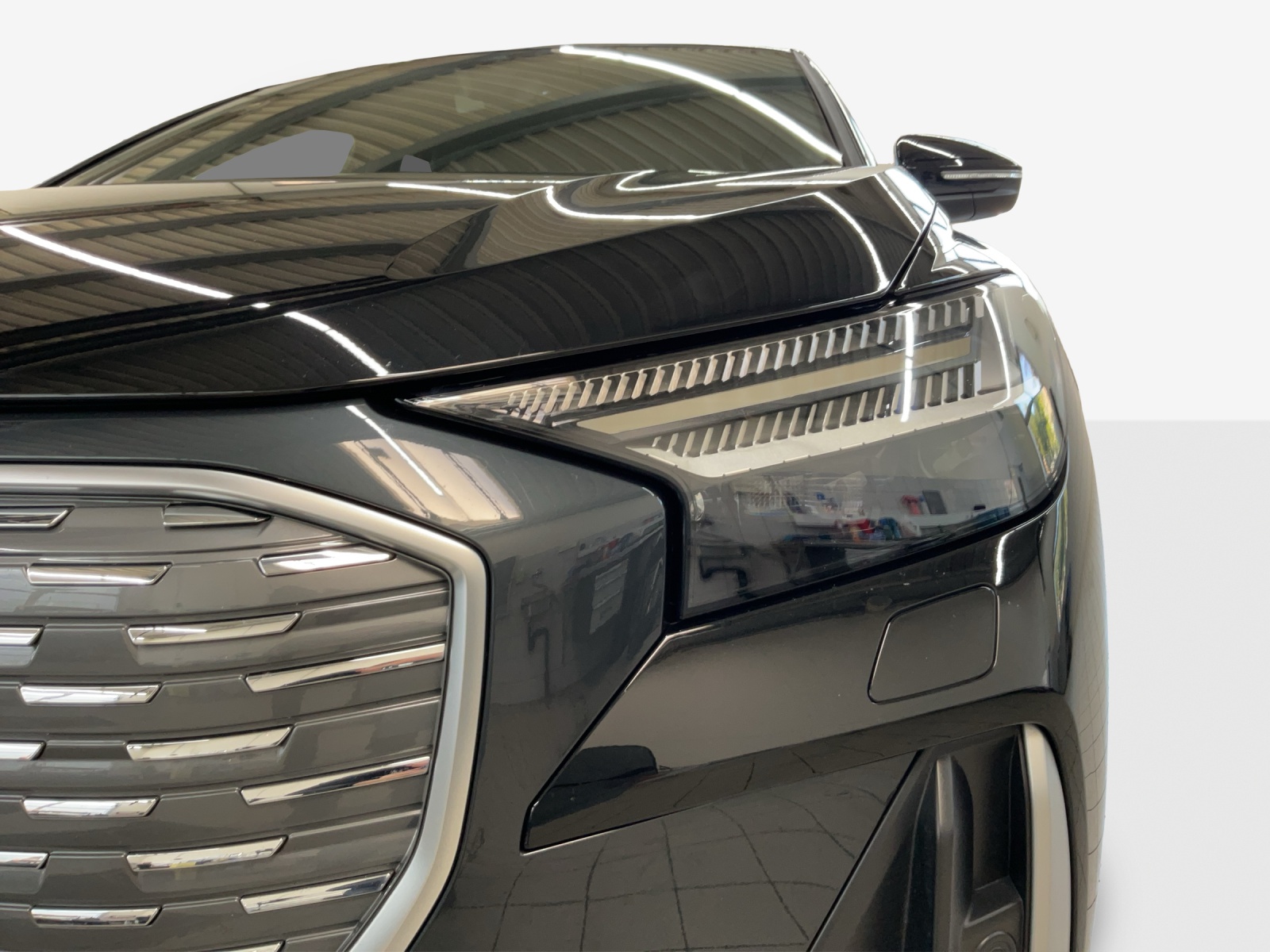 AUDI Q4 e-tron 50 quattro-image-15