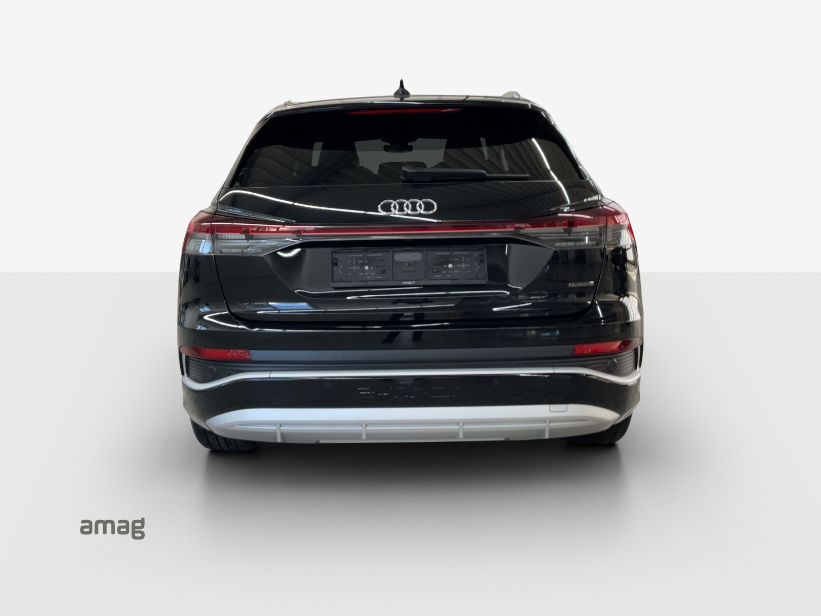 AUDI Q4 e-tron 50 quattro-image-3