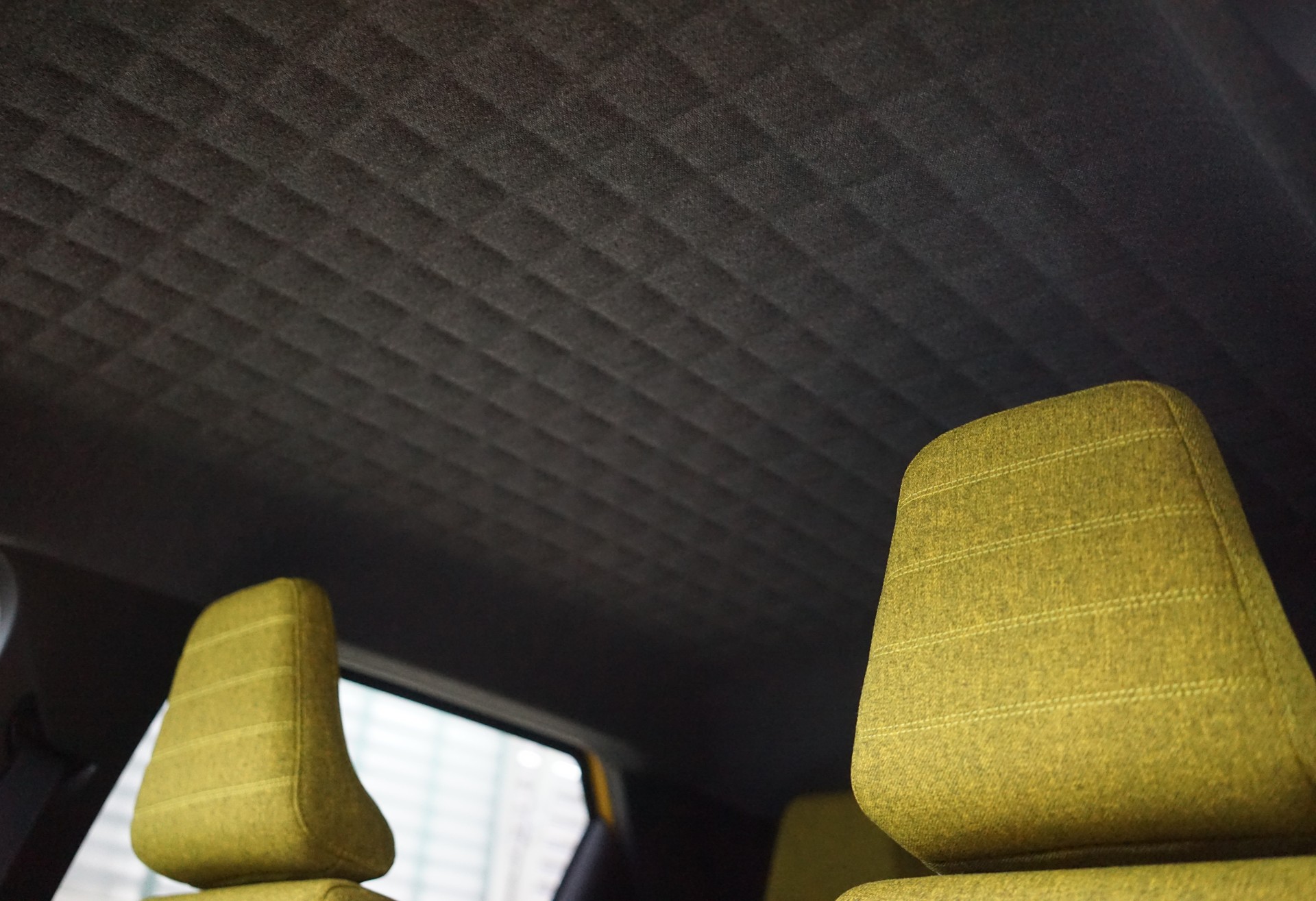 RENAULT R5 E-Tech Comfort Range 52 kWh Iconic Five-image-25