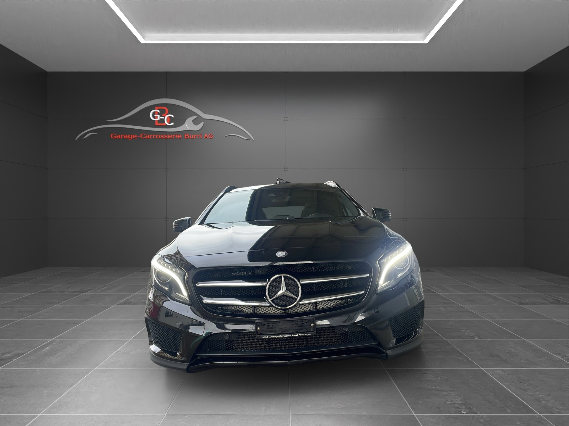 MERCEDES-BENZ GLA 220 d AMG Line 4Matic 7G-DCT-image-1