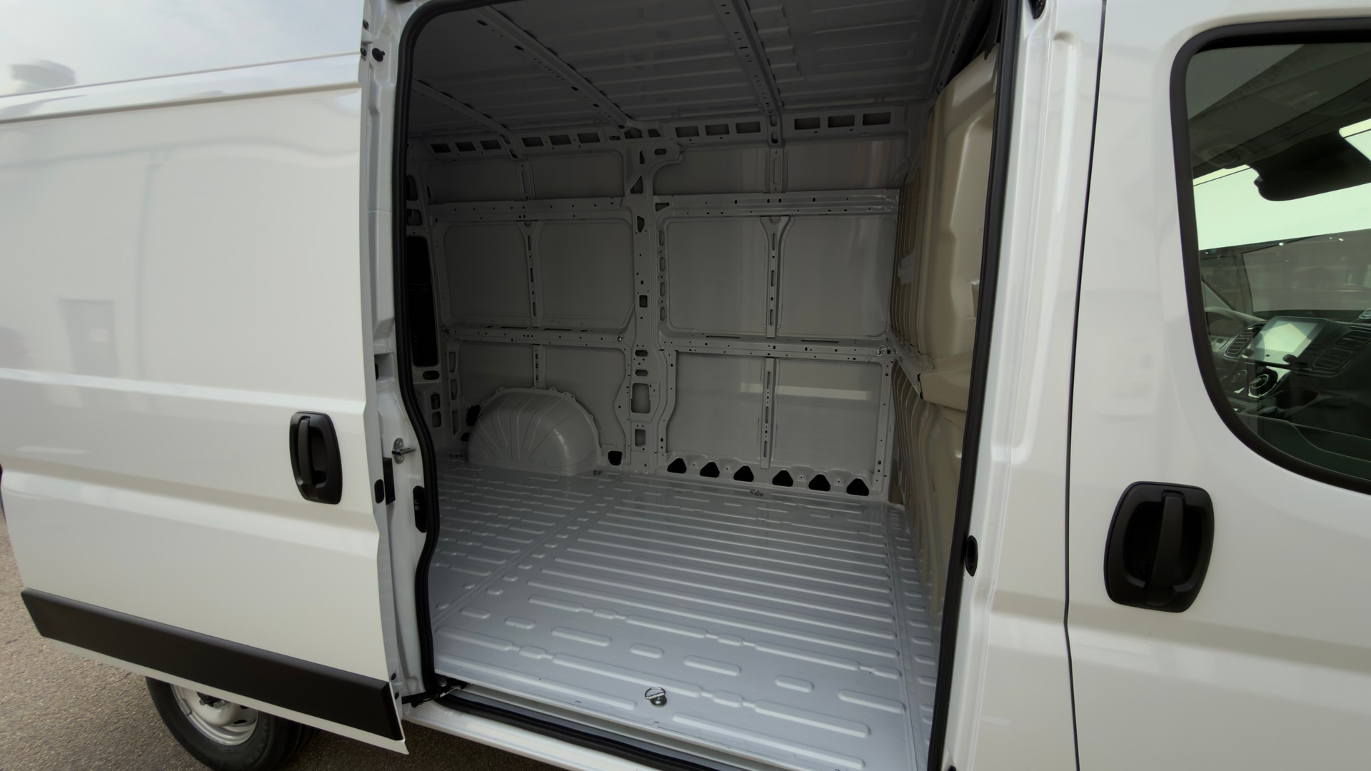 CITROEN Jumper Kaw. 33 L2H2 2.2 BlueHD-image-10