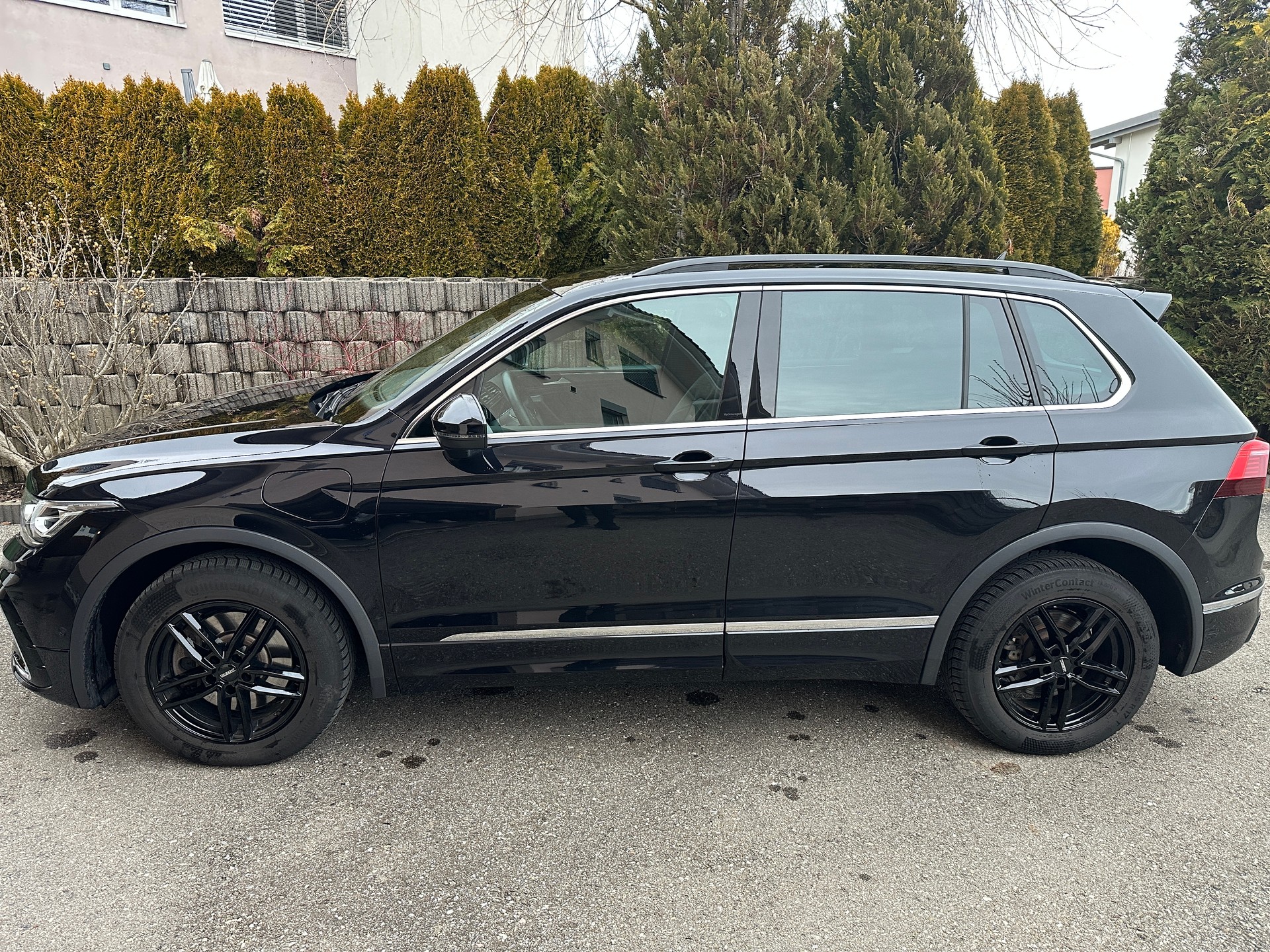 VW Tiguan 1.4TSI PHEV R-Line DSG-image-2