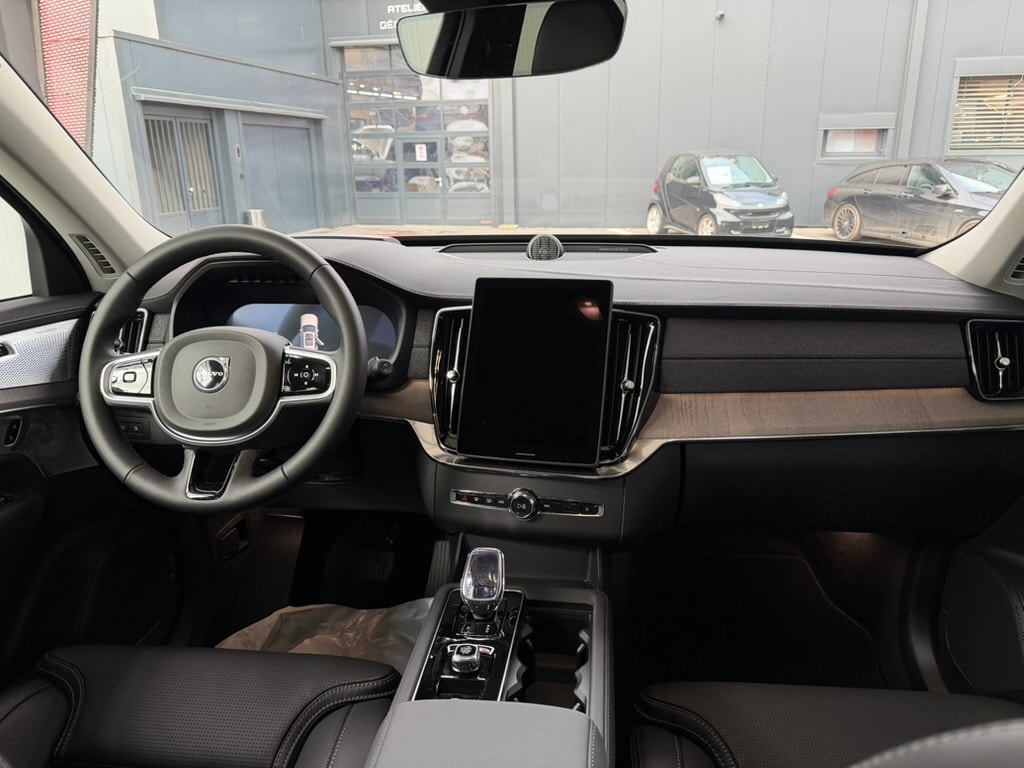 VOLVO XC90 T8 eAWD PluginHybrid Ultra Dark Geartronic-image-6