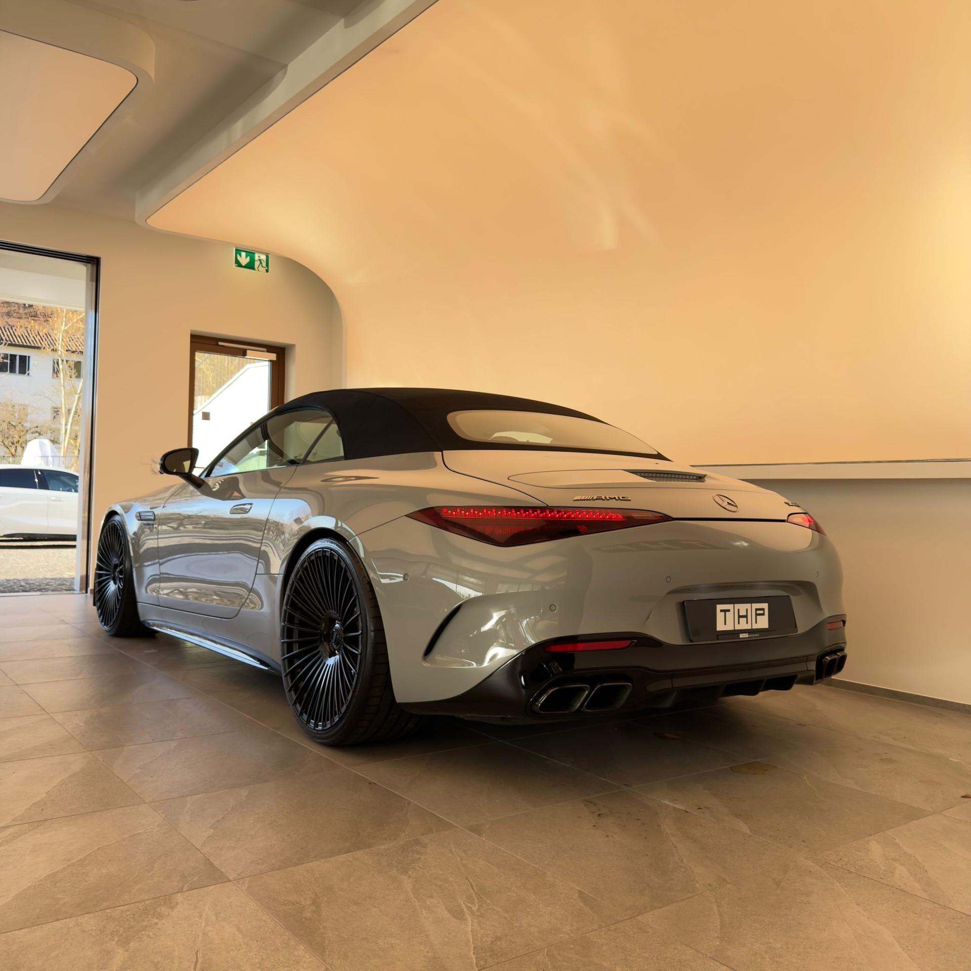 MERCEDES-BENZ AMG SL 63 4M Speedshift MCT-image-11