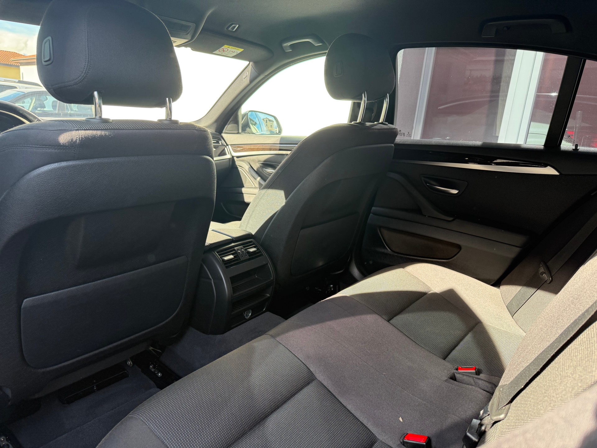 BMW 535i Modern Line-image-15
