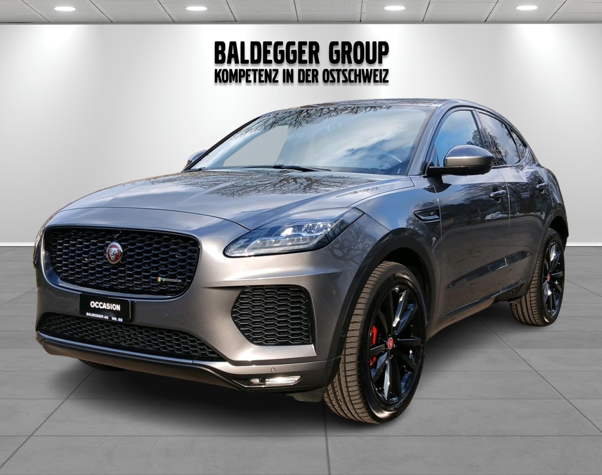 JAGUAR E-Pace 2.0 T 250 R-Dynamic SE-image-0