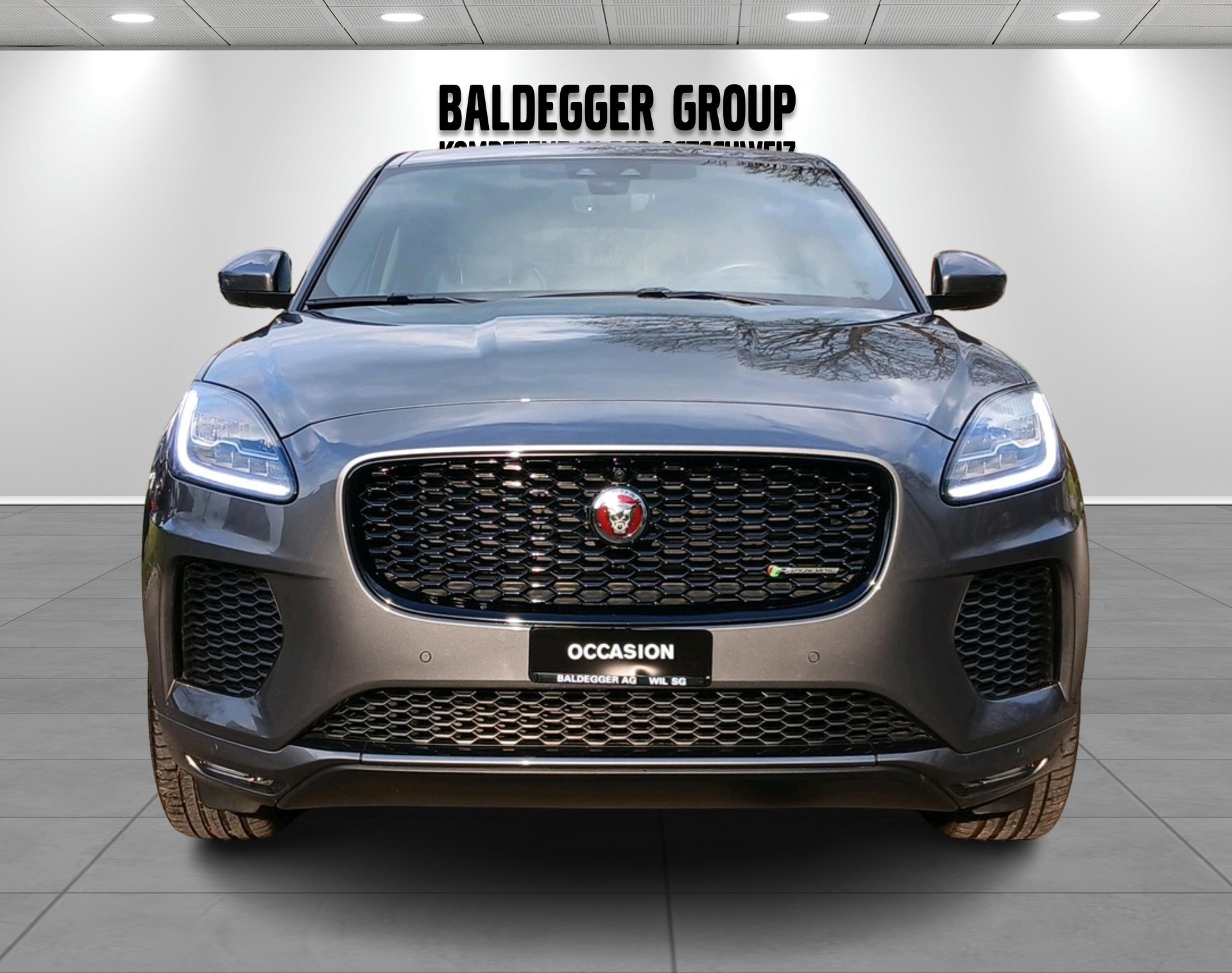 JAGUAR E-Pace 2.0 T 250 R-Dynamic SE-image-7