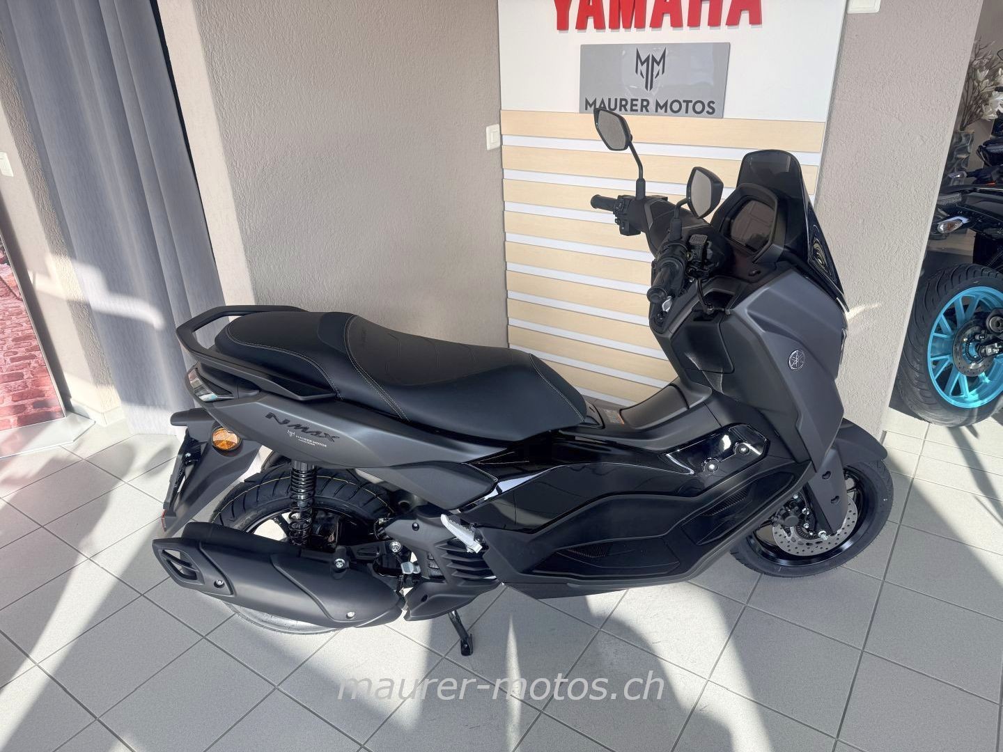 YAMAHA NMAX 125 TECH MAX-showroom-element-1