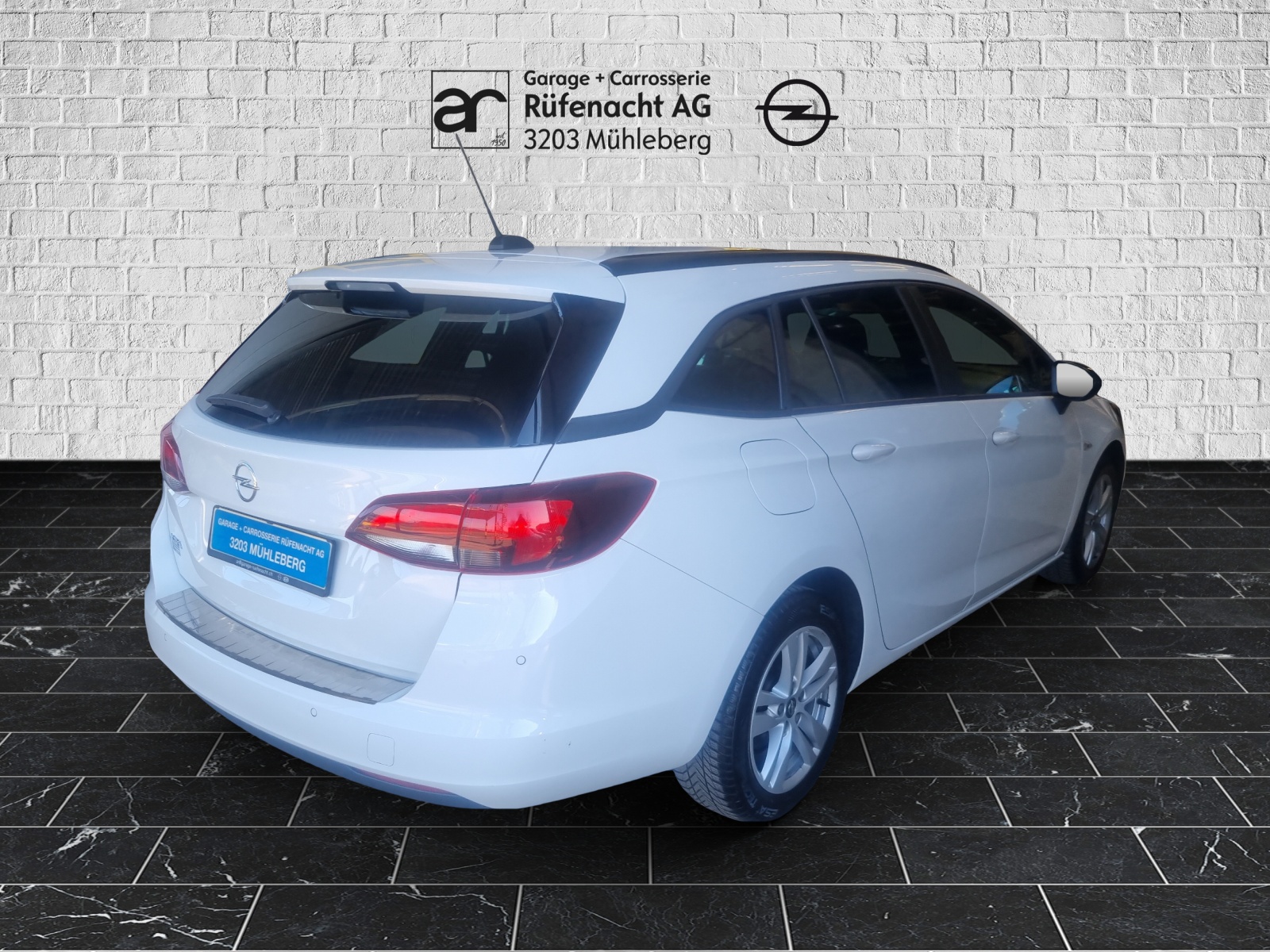 OPEL Astra Sports Tourer 1.4 T Edition S/S-image-1