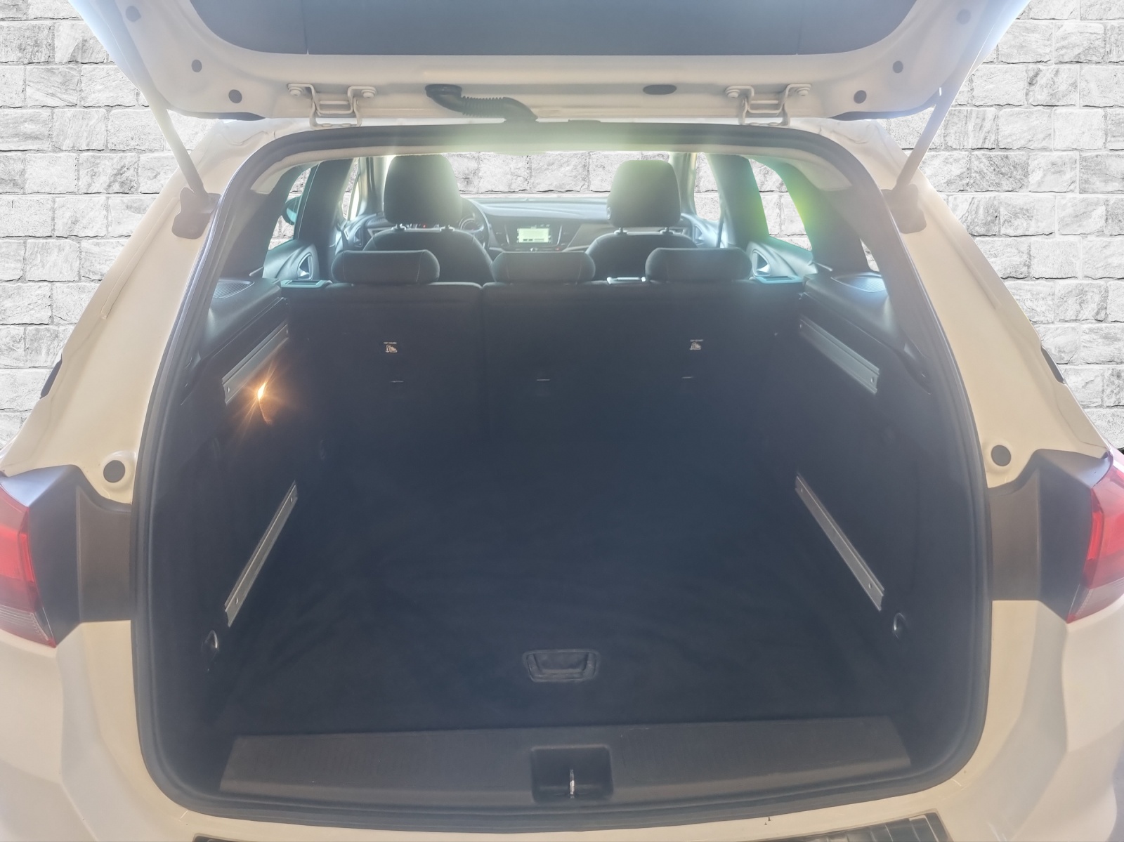 OPEL Astra Sports Tourer 1.4 T Edition S/S-image-8