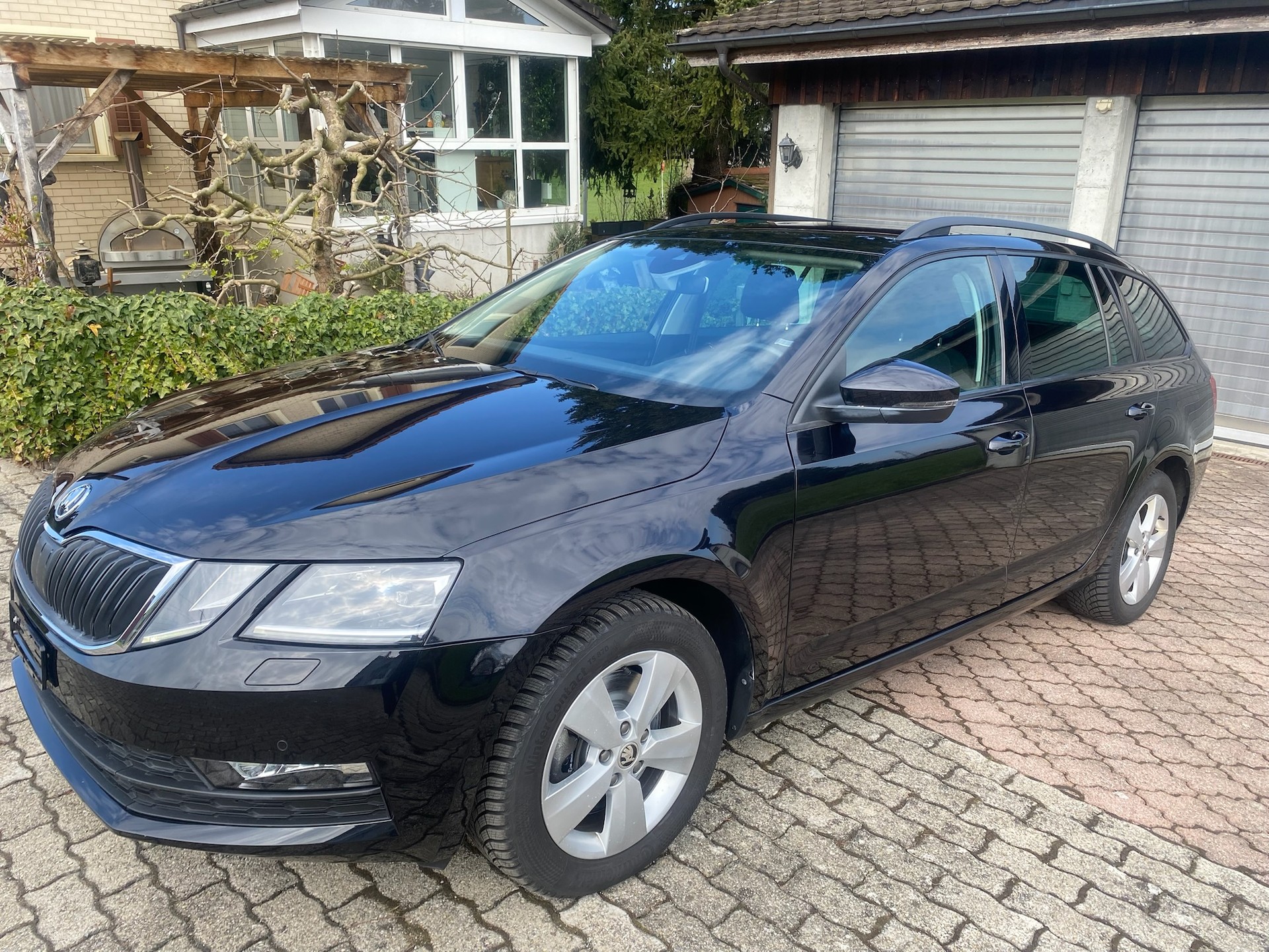 SKODA Octavia Combi 2.0 TSI Soleil 4x4 DSG-image-1