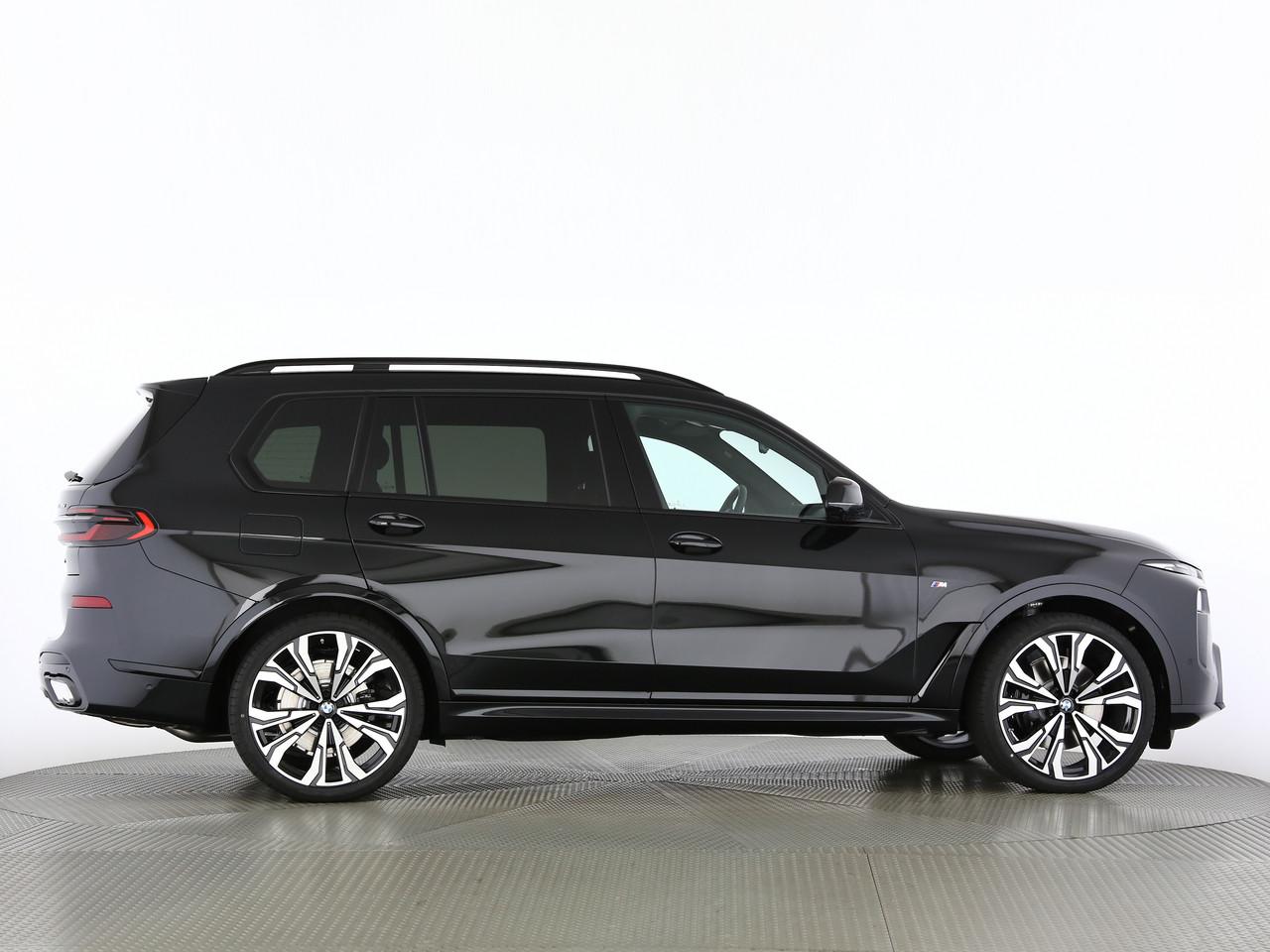 BMW X7 40d xDrive-image-14
