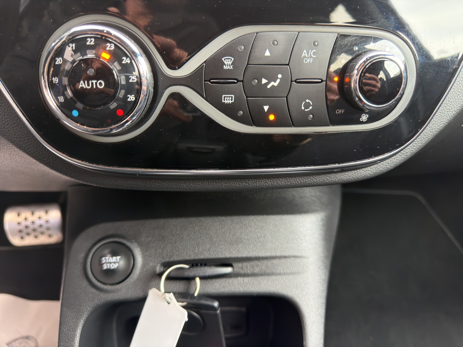 RENAULT Captur 1.3 T 16V S-Edition EDC-image-15
