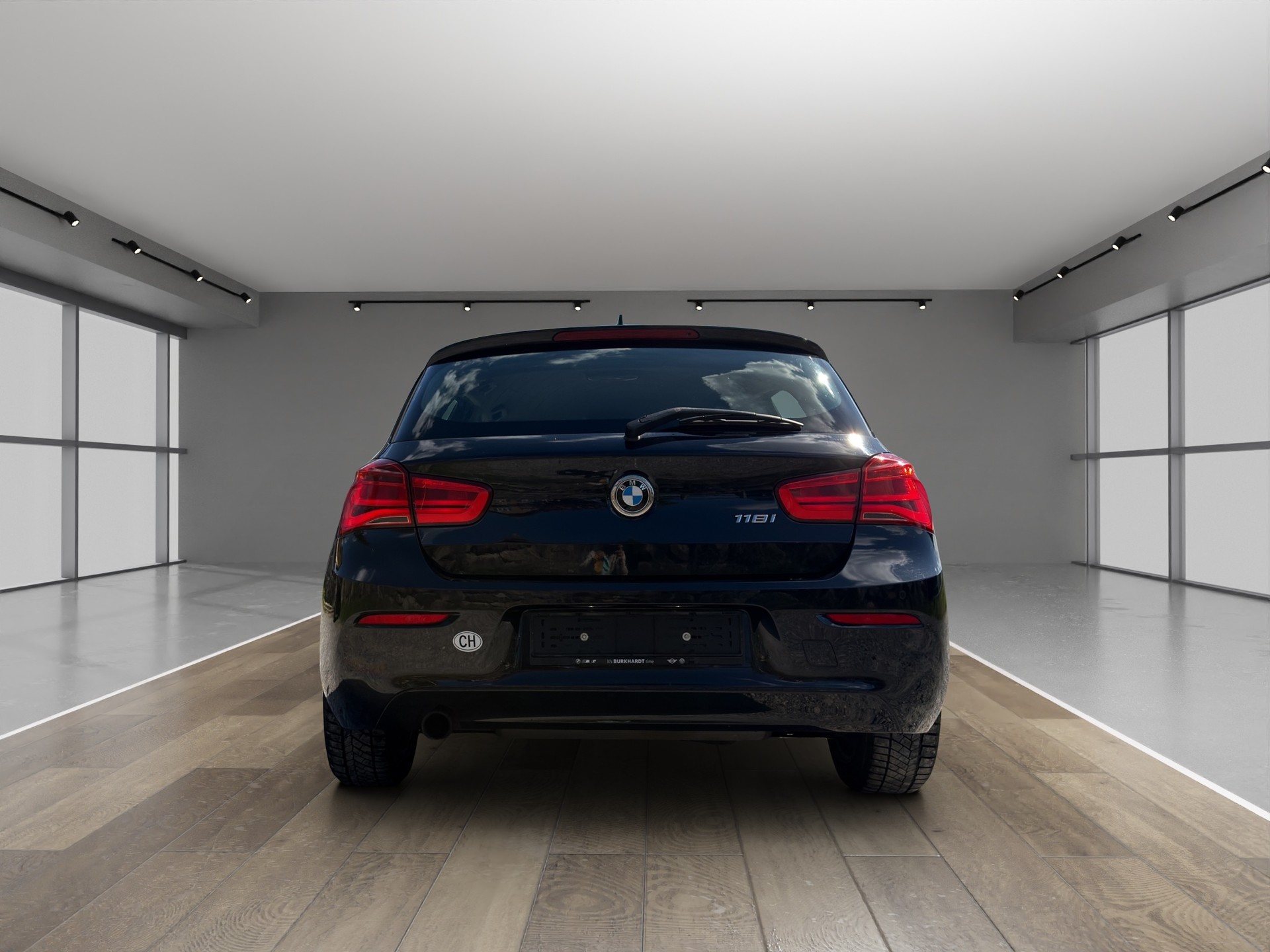 BMW 118-image-3