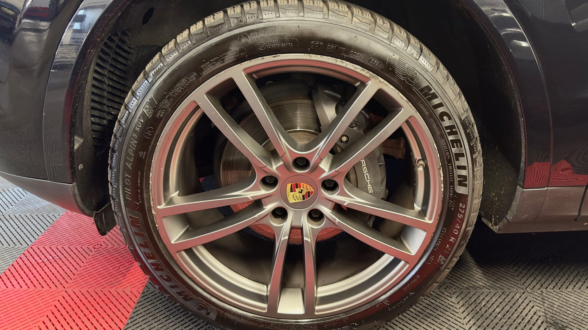 PORSCHE Cayenne-image-13
