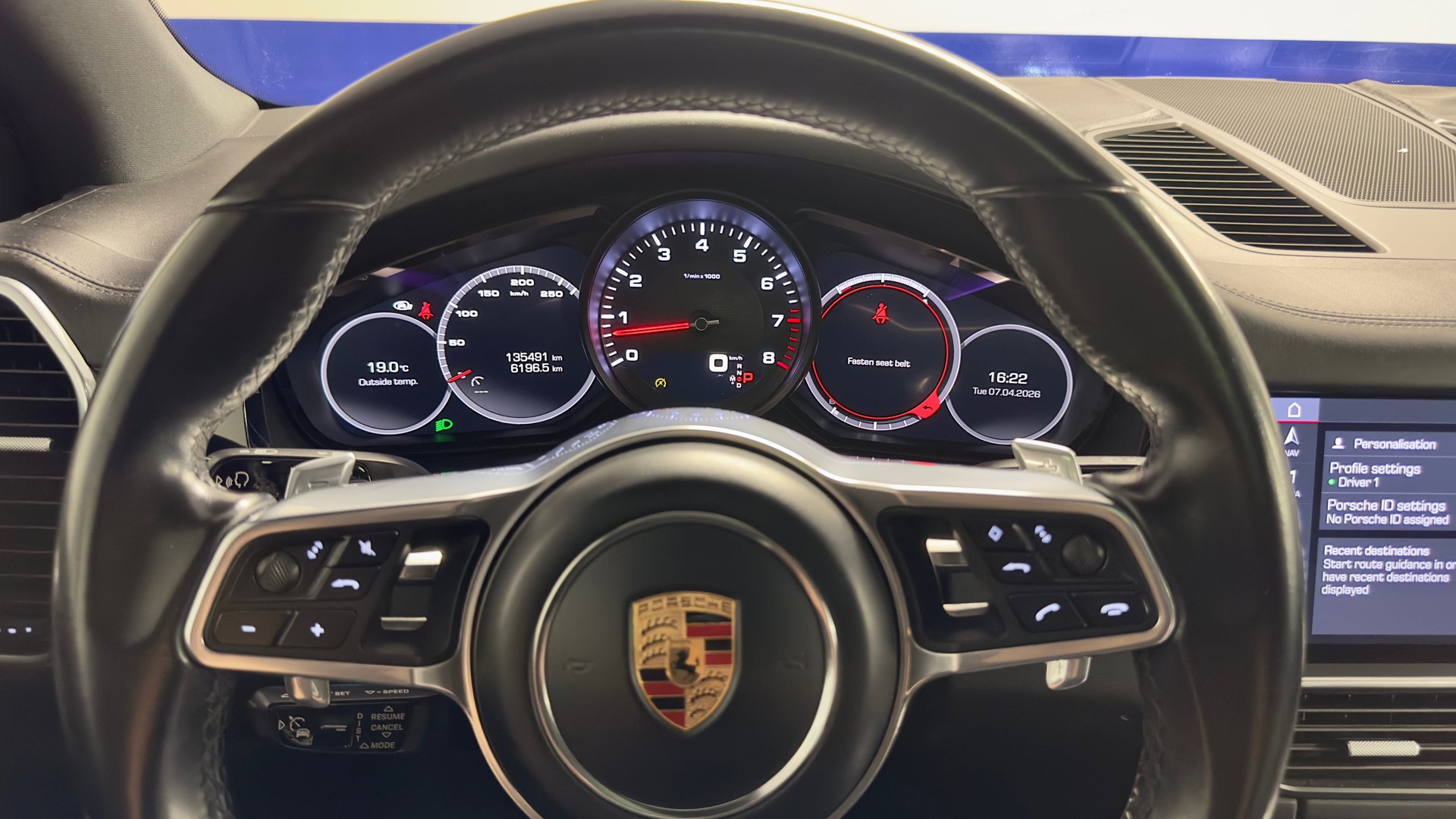 PORSCHE Cayenne-image-10