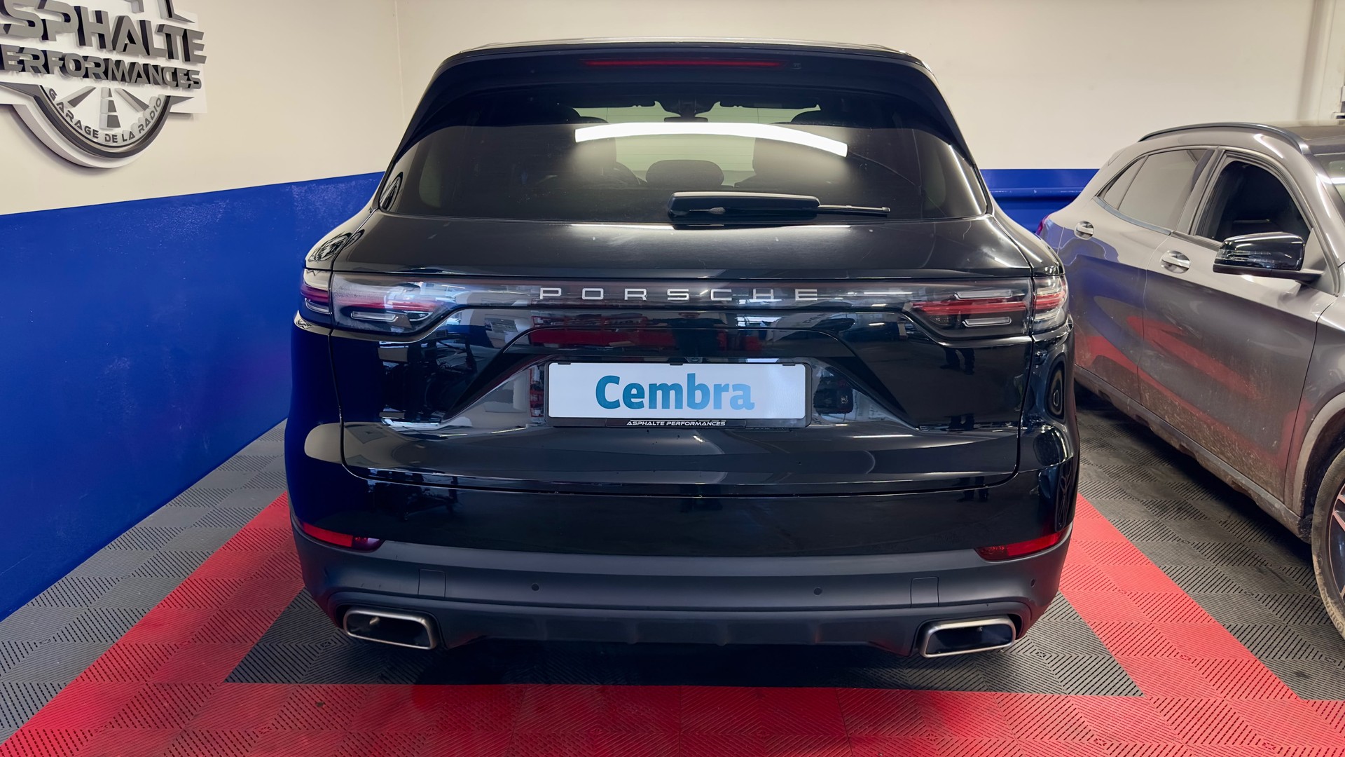 PORSCHE Cayenne-image-3
