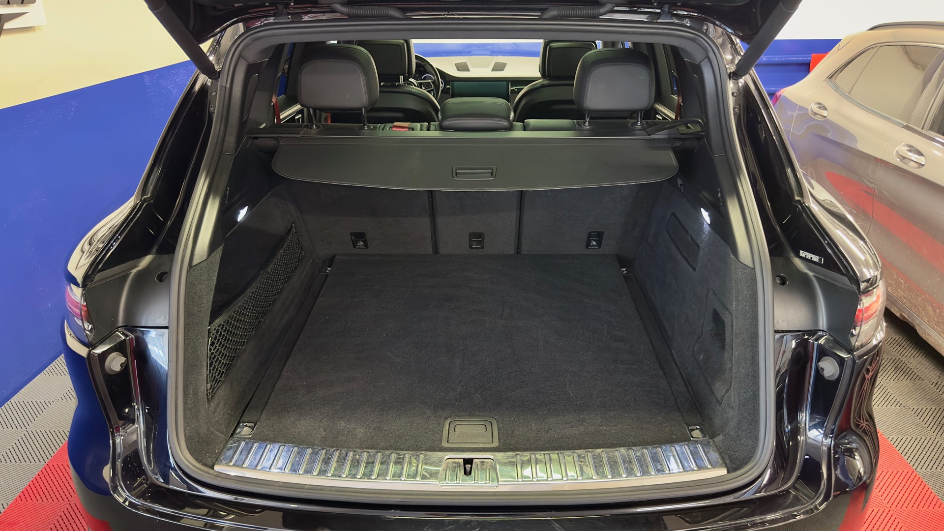 PORSCHE Cayenne-image-12