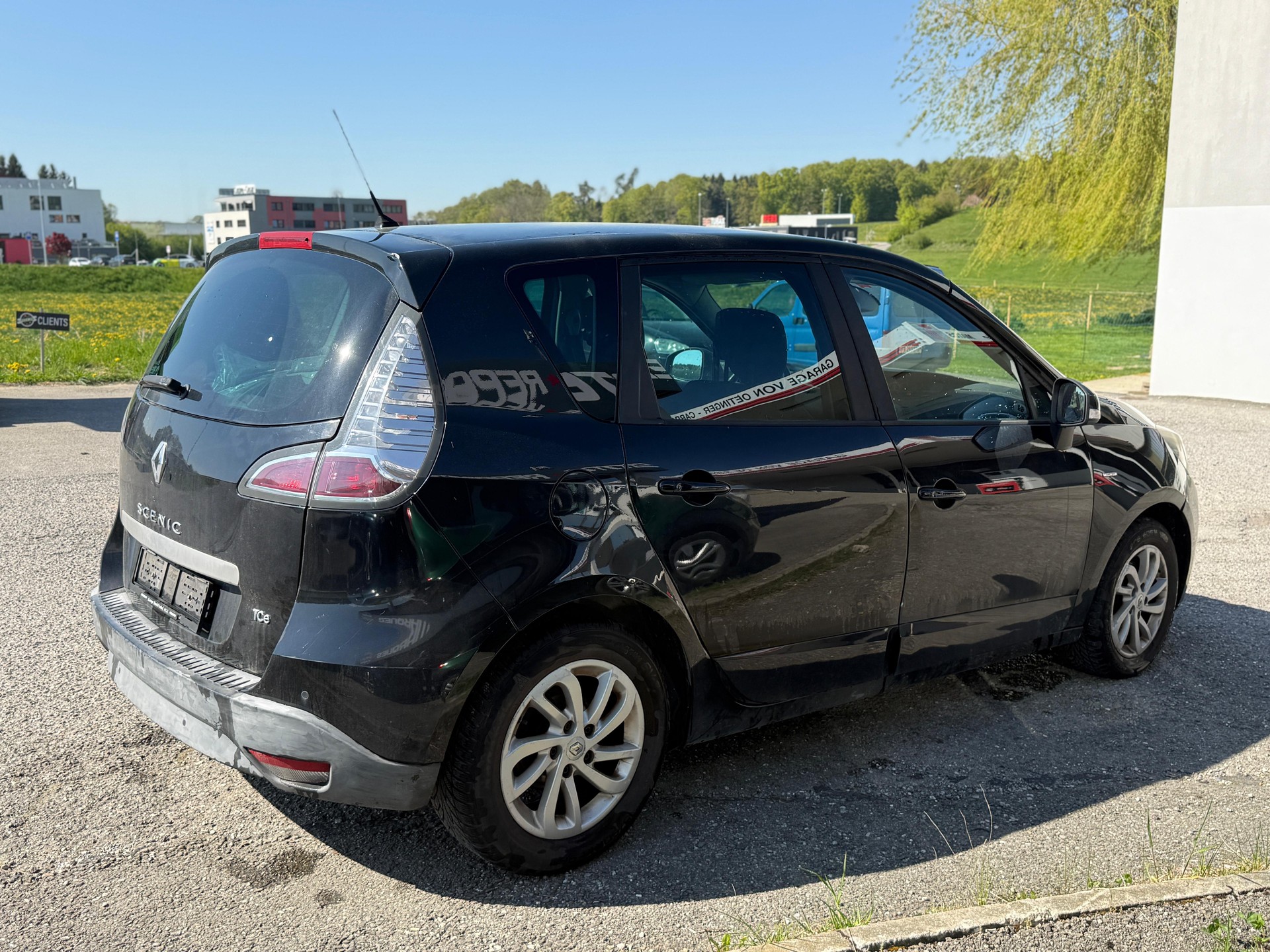 RENAULT Scénic 1.2 16V Turbo Swiss Edition-image-2