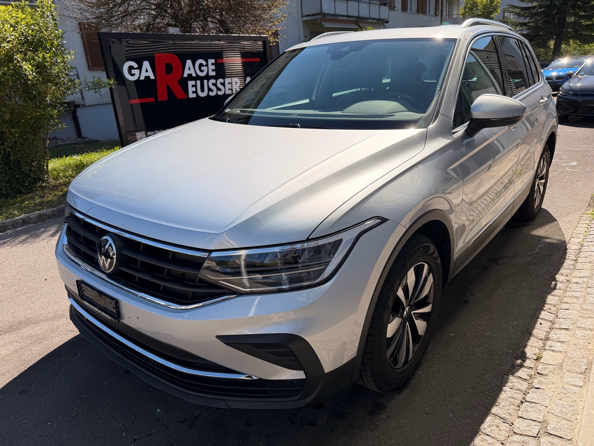 VW Tiguan Move 1.5 TSI DSG *** PANORAMAGLASDACH ***-image-0