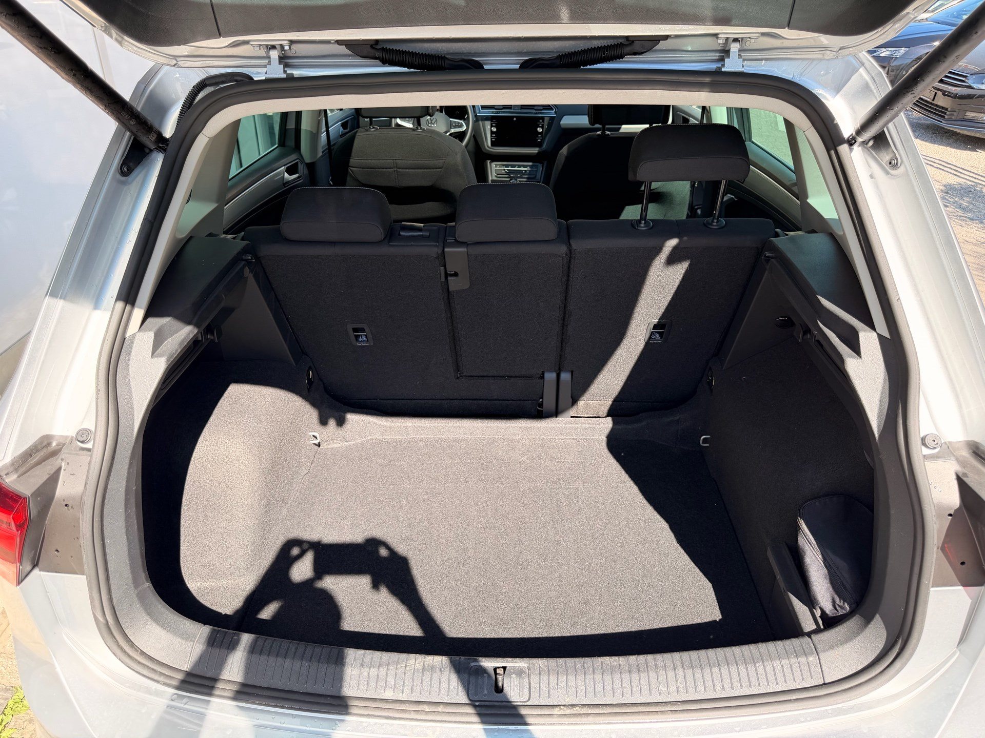 VW Tiguan Move 1.5 TSI DSG *** PANORAMAGLASDACH ***-image-26