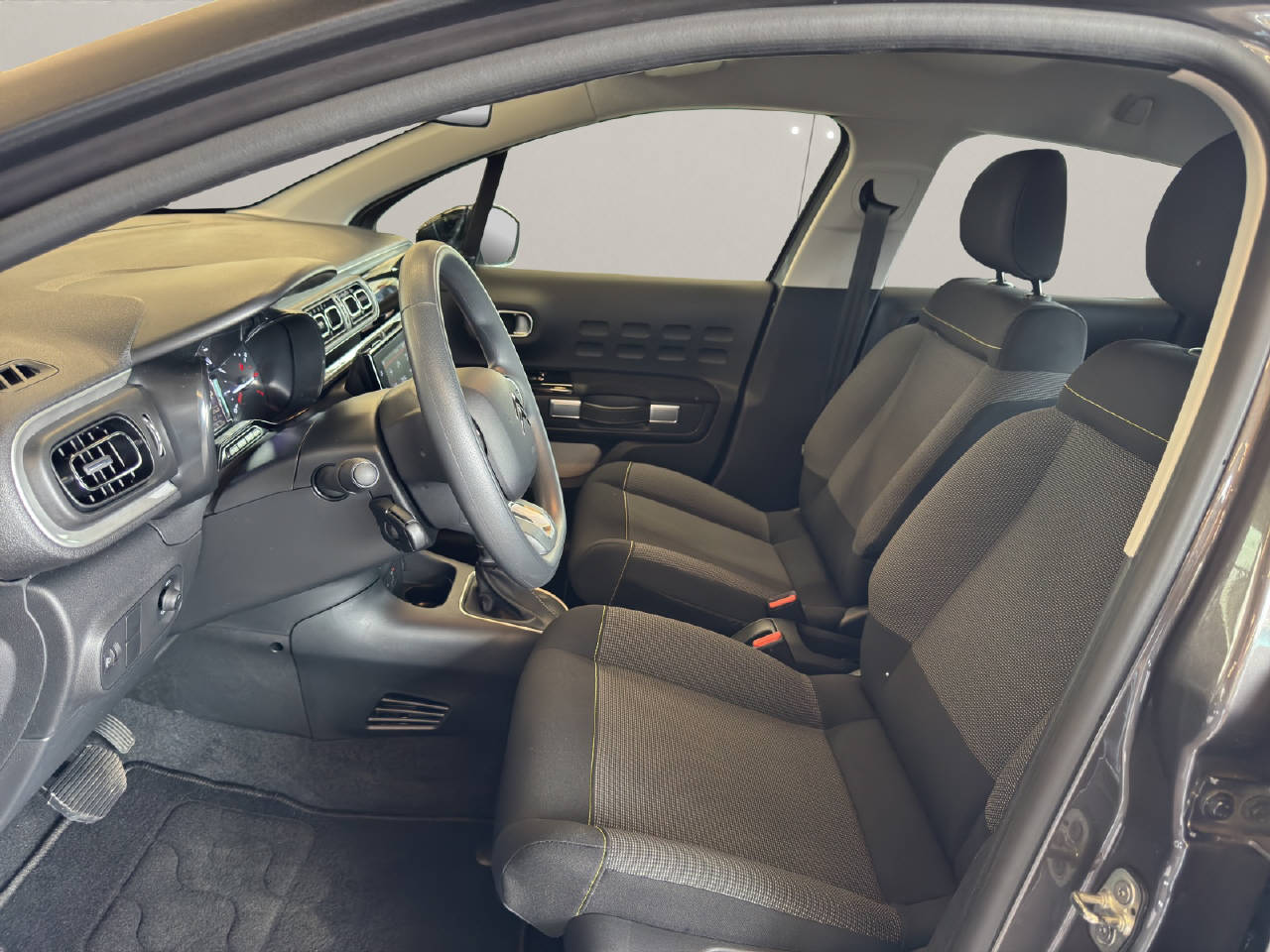 CITROEN C3 1.2 PureTech Swiss Edition+-image-4