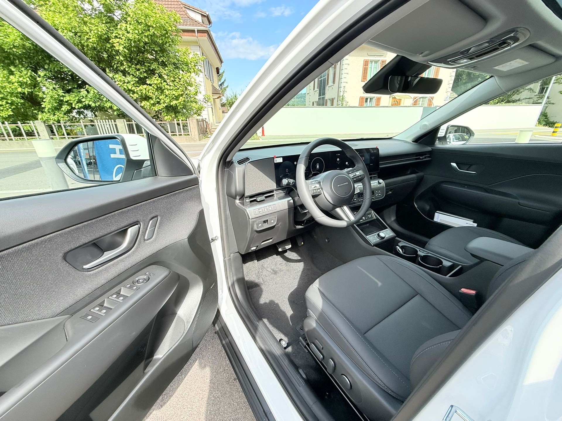 HYUNDAI Kona 1.6 GDi HEV Vertex DCT Swiss Edition-image-14