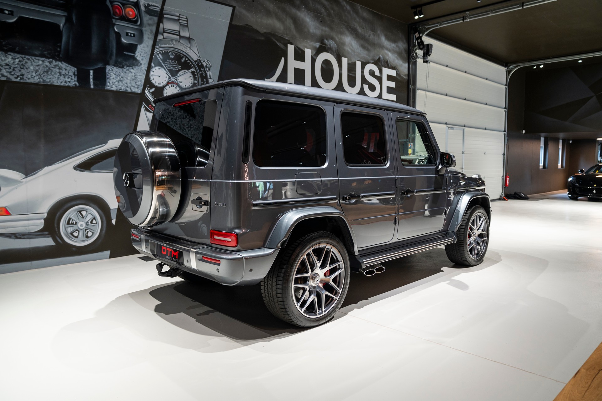 MERCEDES-BENZ G 63 AMG 9G-Tronic-showroom-element-3