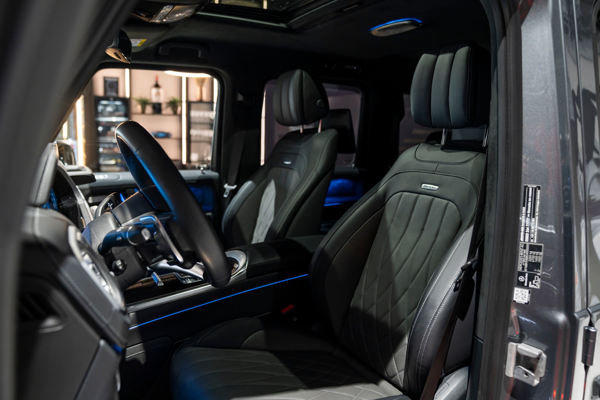 MERCEDES-BENZ G 63 AMG 9G-Tronic-image-7
