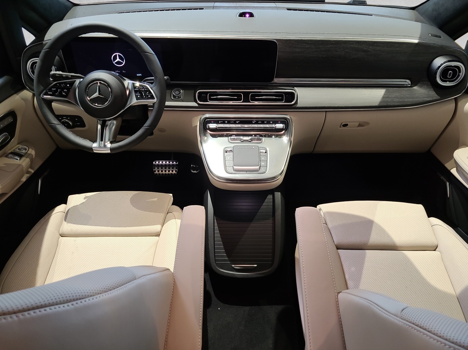 MERCEDES-BENZ V 300 d lang 4Matic Swiss Edition 9G-Tronic-image-11