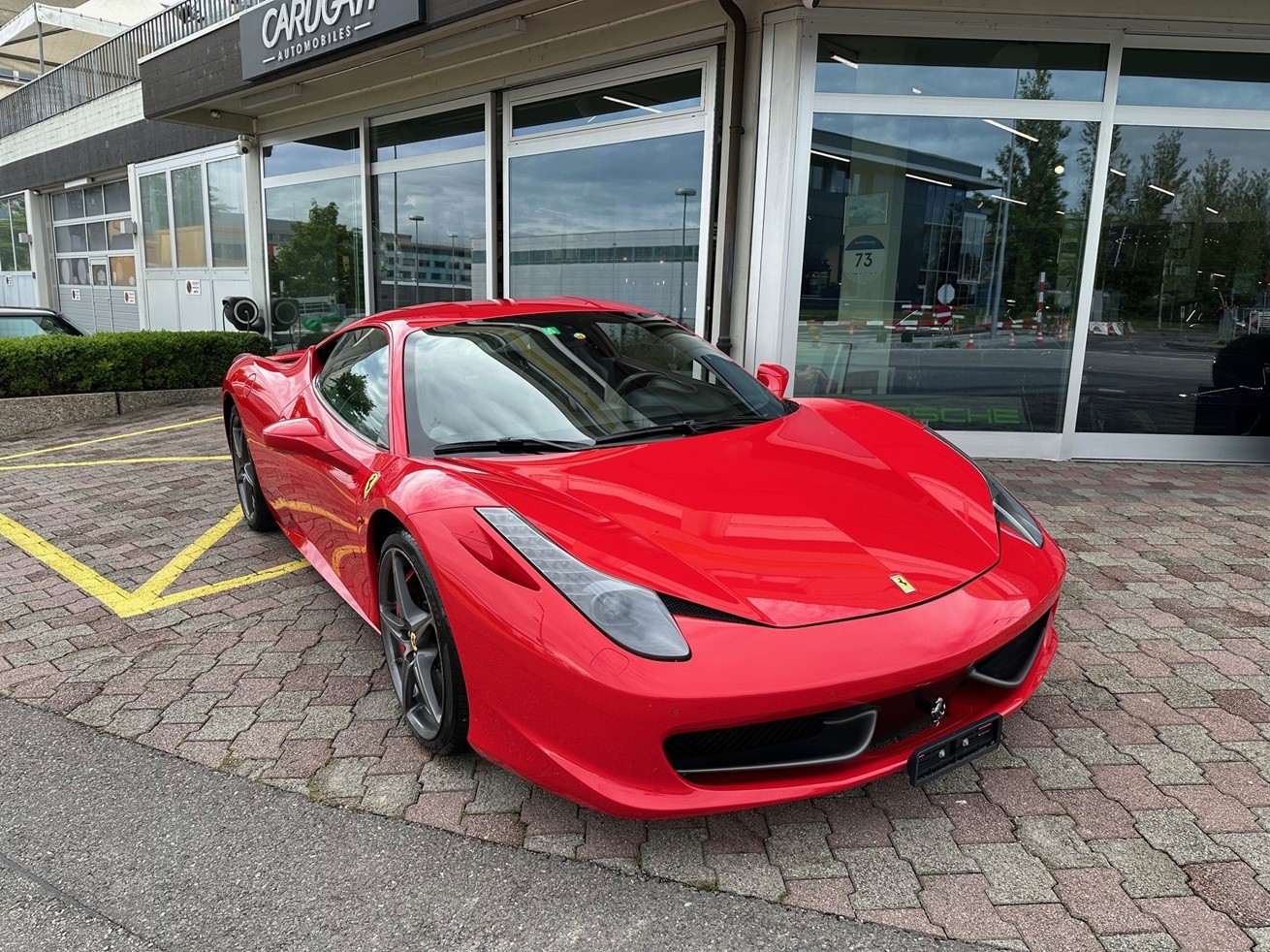 FERRARI 458 Italia 4.5 V8-showroom-element-1