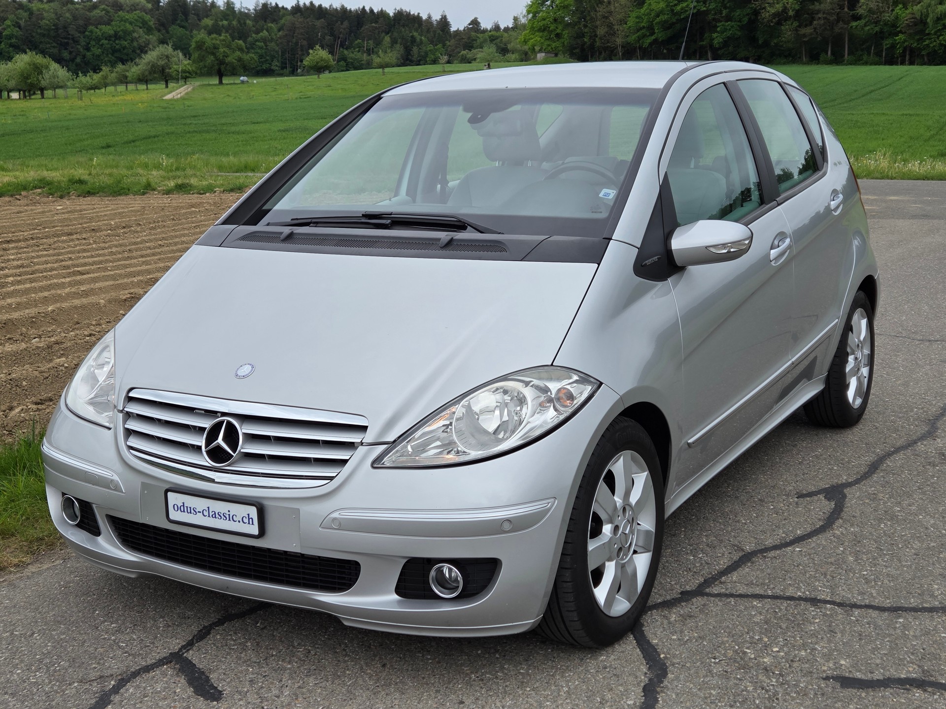 MERCEDES-BENZ A 180 CDI Elégance-image-0