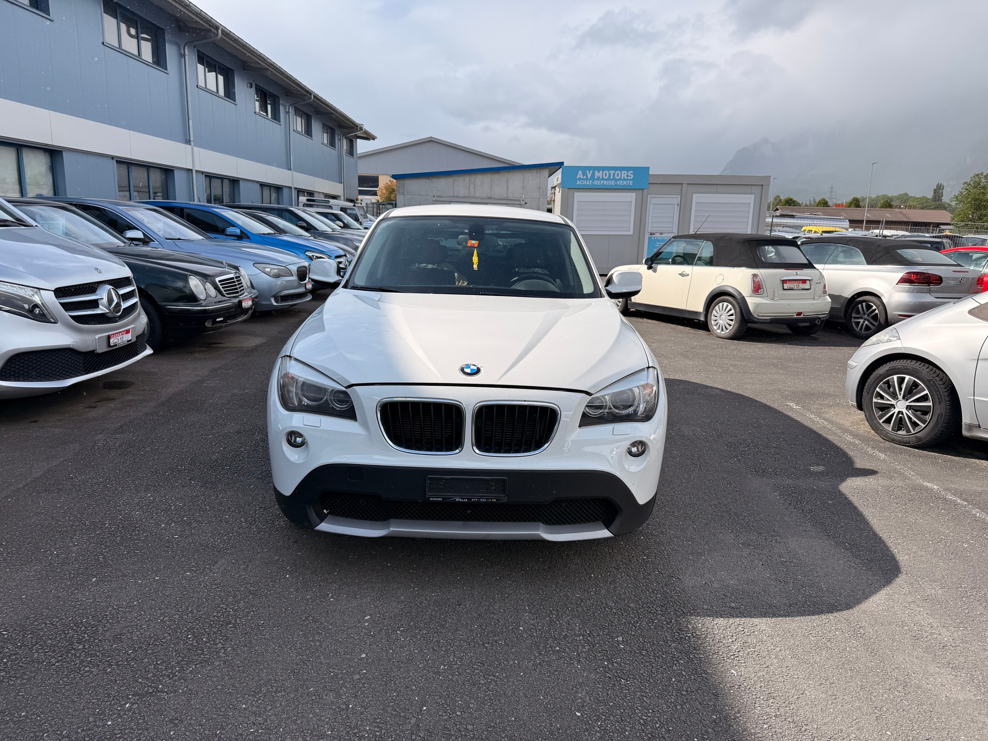 BMW X1 sDrive 18i-image-1