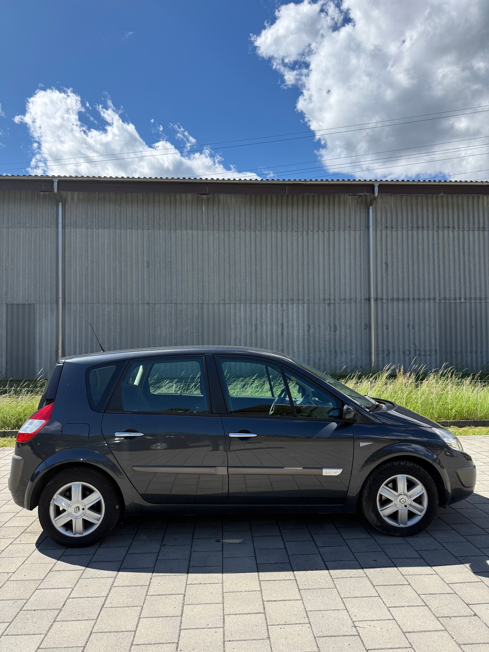 RENAULT 2.0 16V Expression-image-1