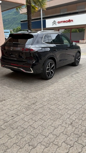 VW Tiguan 2.0 TSI R-Line Plus DSG 4Motion-image-12