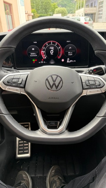 VW Tiguan 2.0 TSI R-Line Plus DSG 4Motion-image-10