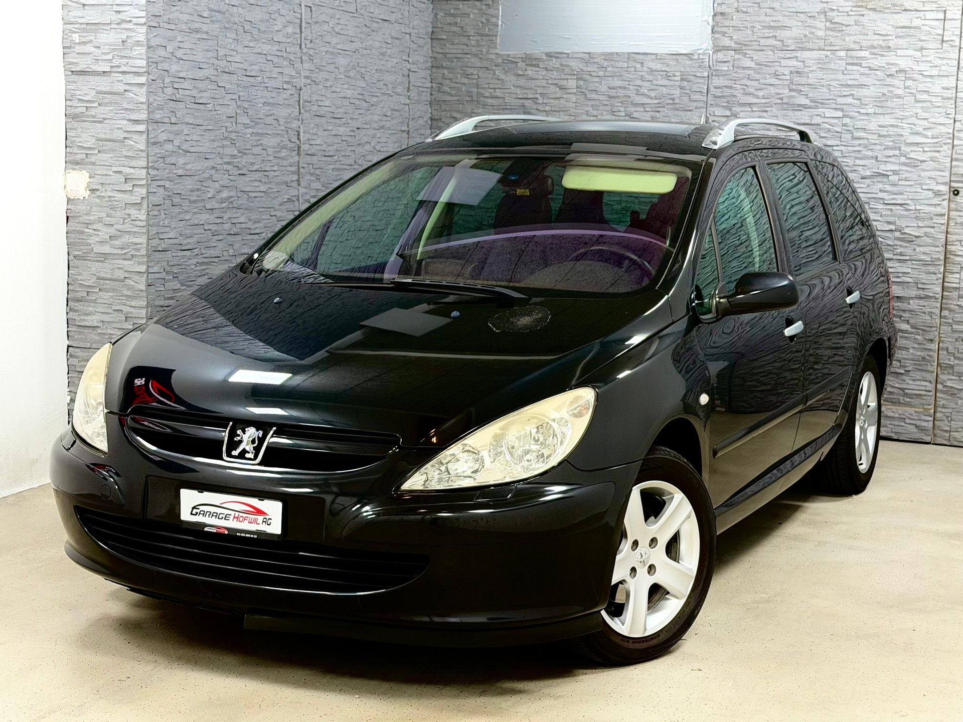 PEUGEOT 307 SW 2.0 16V Premium-image-1