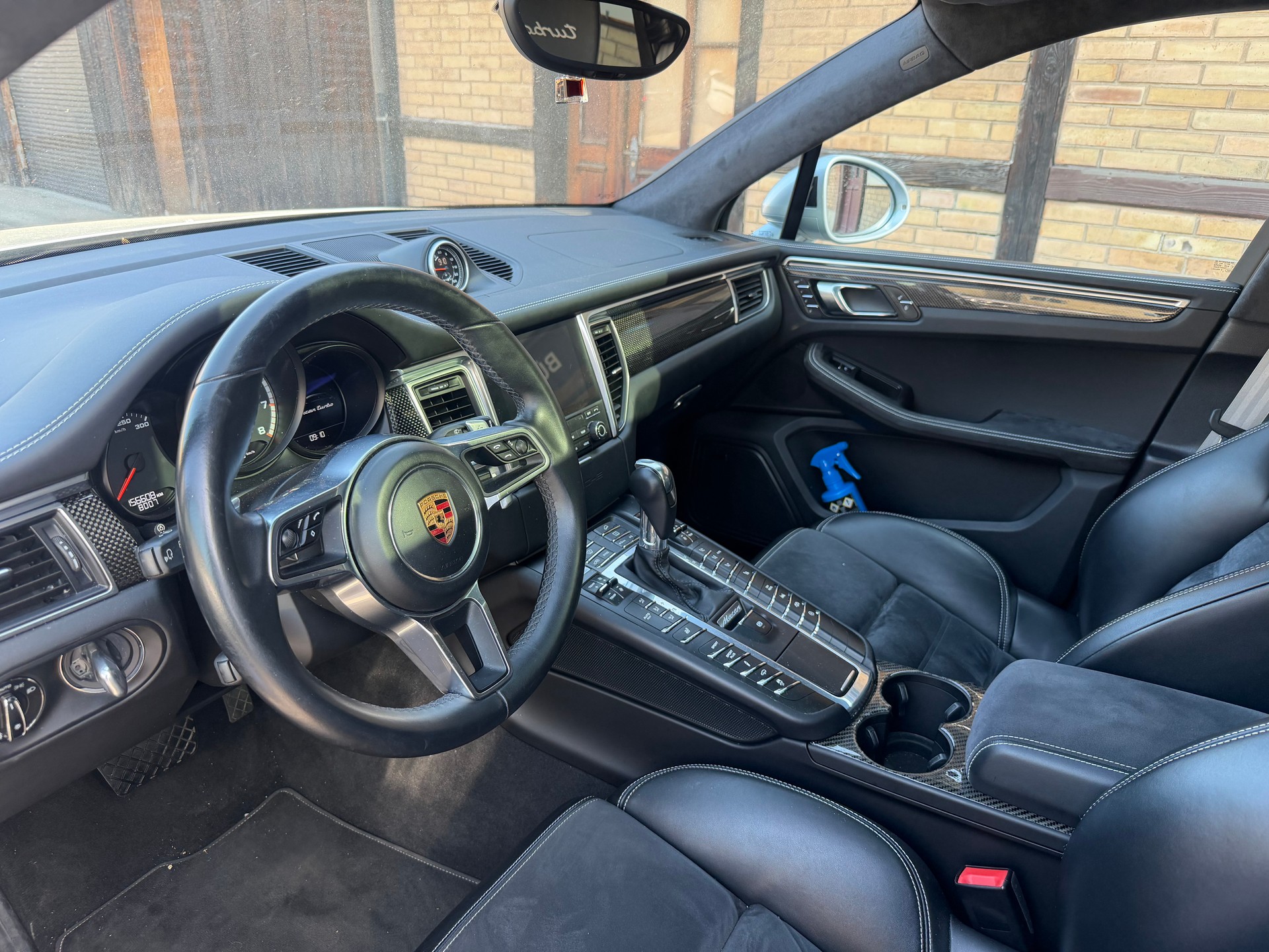 PORSCHE Macan Turbo Exclusive Performance Edition PDK-image-8