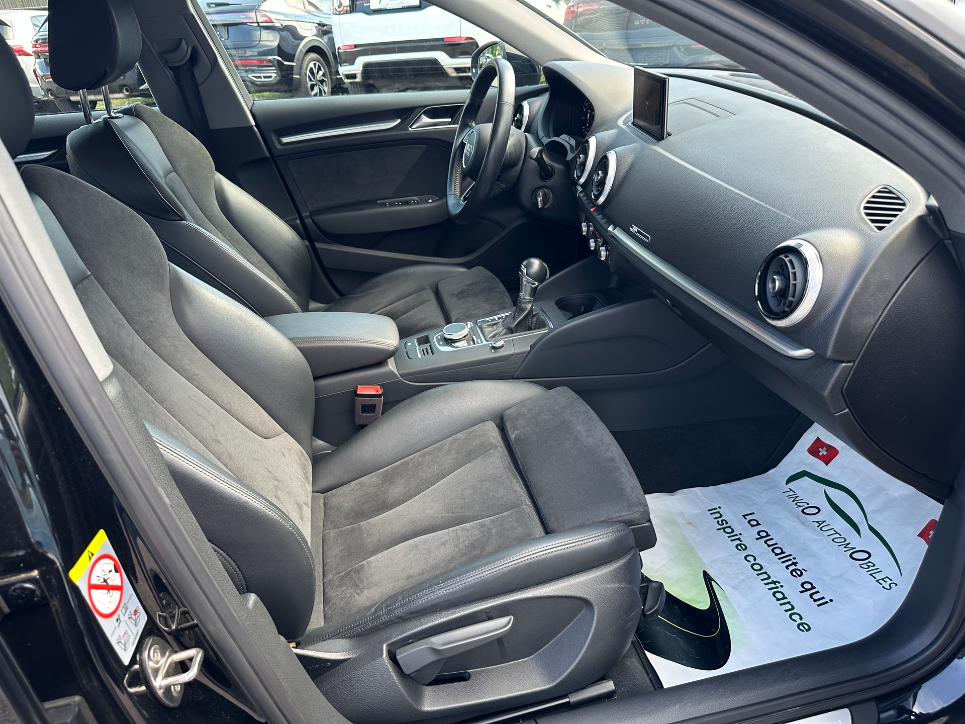 AUDI A3 Sportback 35 TFSI Sport Attraction S-tronic-image-13