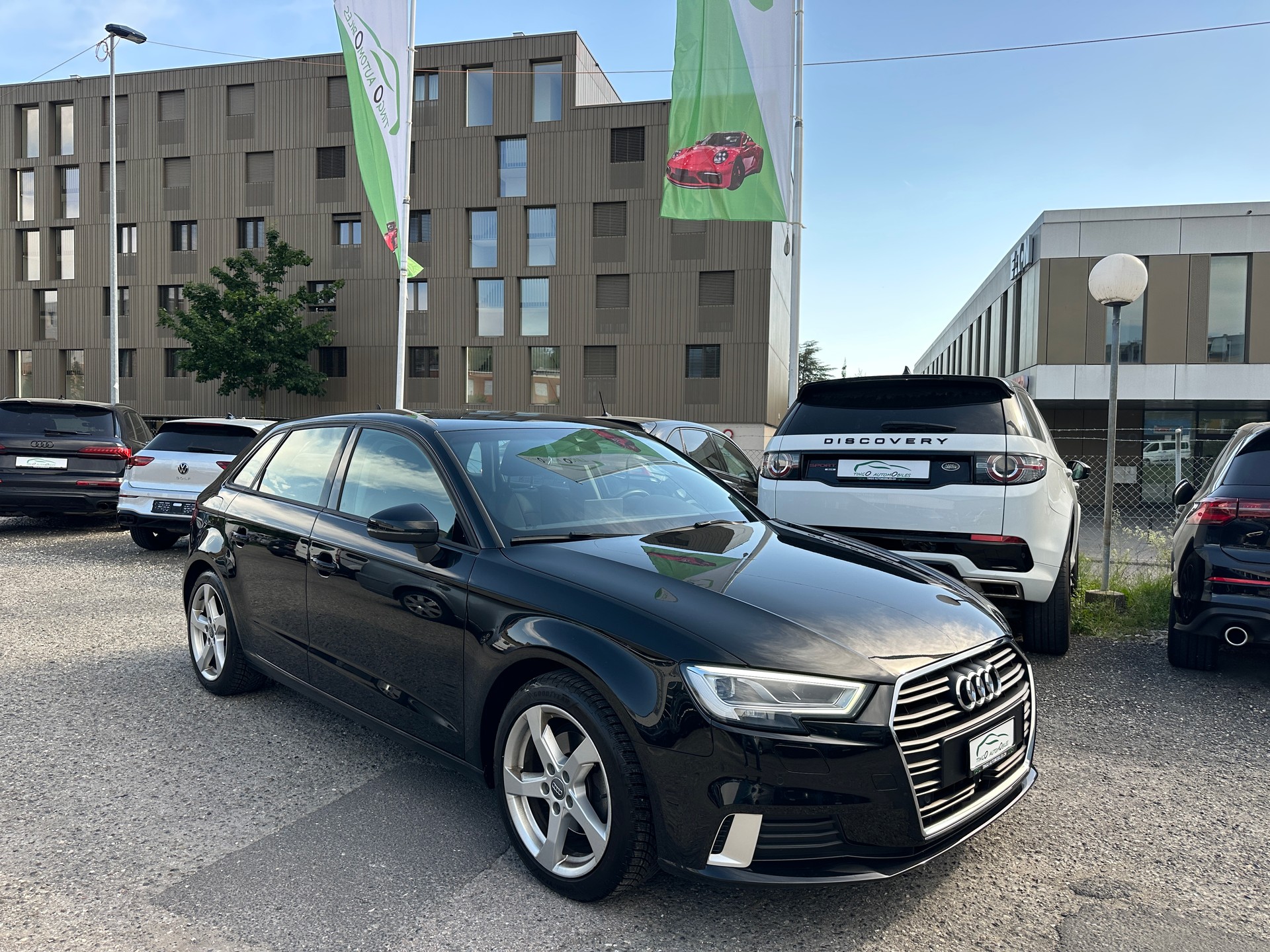 AUDI A3 Sportback 35 TFSI Sport Attraction S-tronic-showroom-element-2