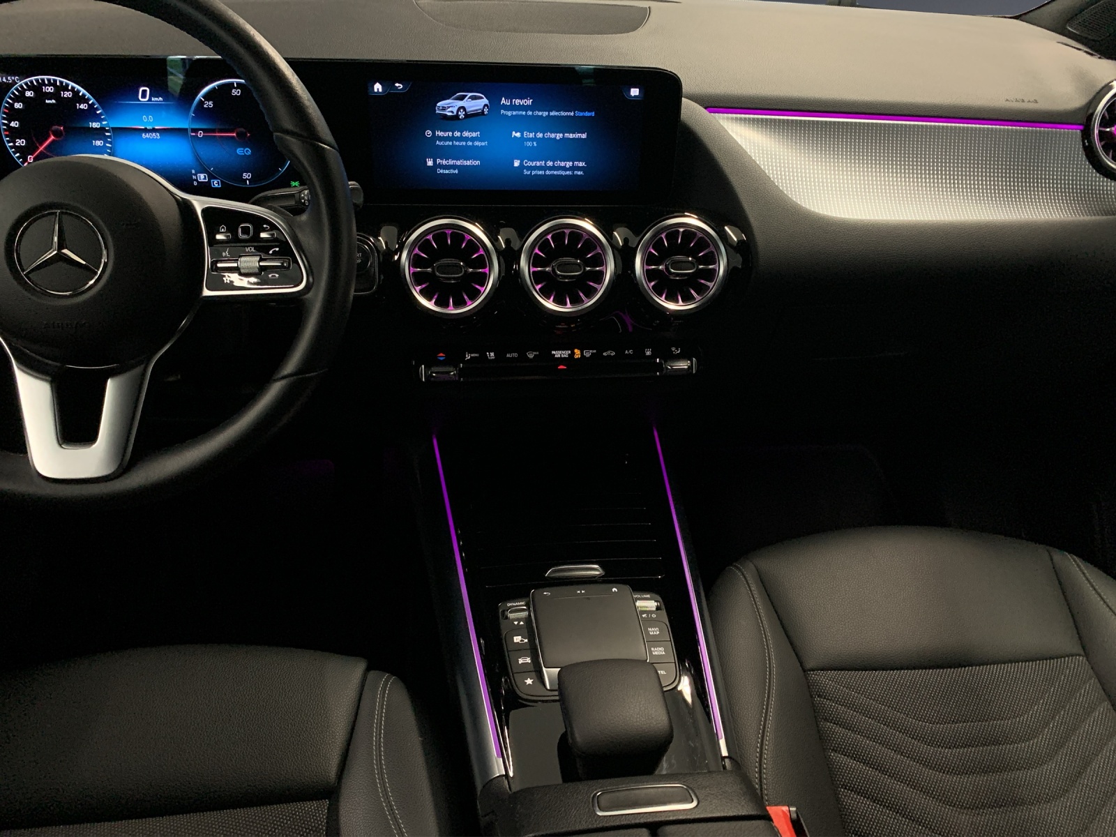 MERCEDES-BENZ EQA 250-image-8