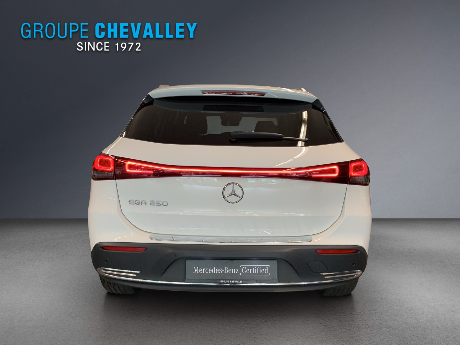 MERCEDES-BENZ EQA 250-image-4