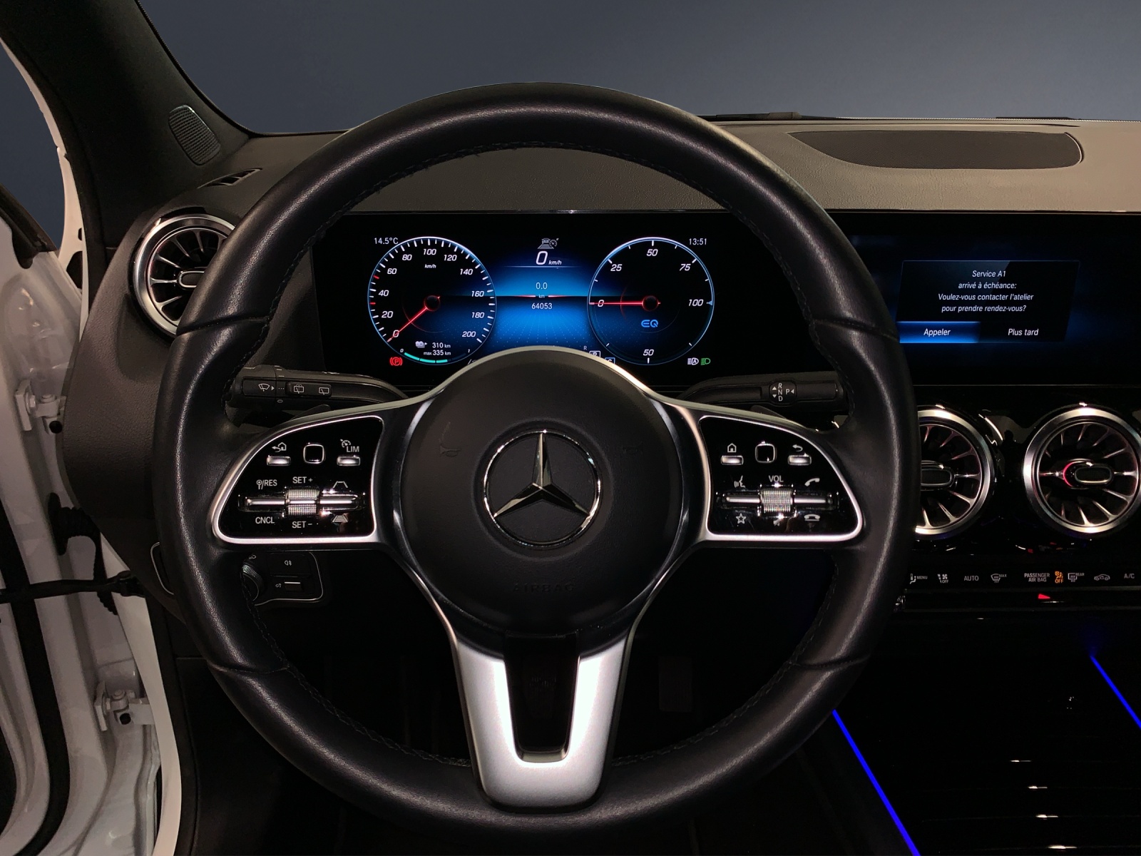 MERCEDES-BENZ EQA 250-image-7