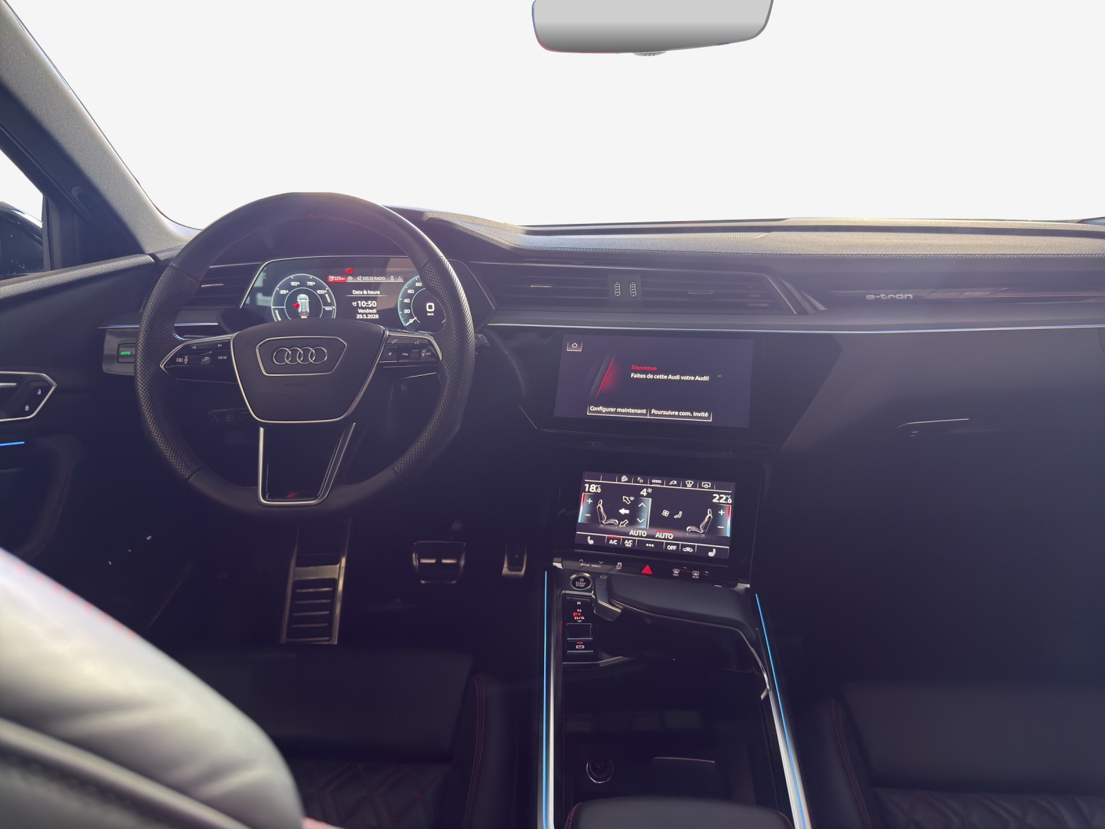 AUDI Q8 55 e-tron Black Edition quattro-image-8