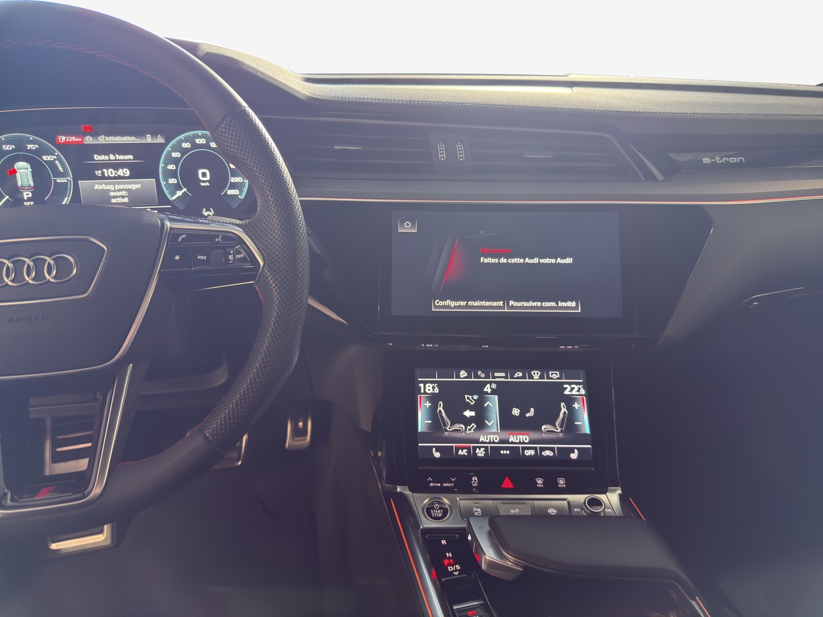 AUDI Q8 55 e-tron Black Edition quattro-image-10