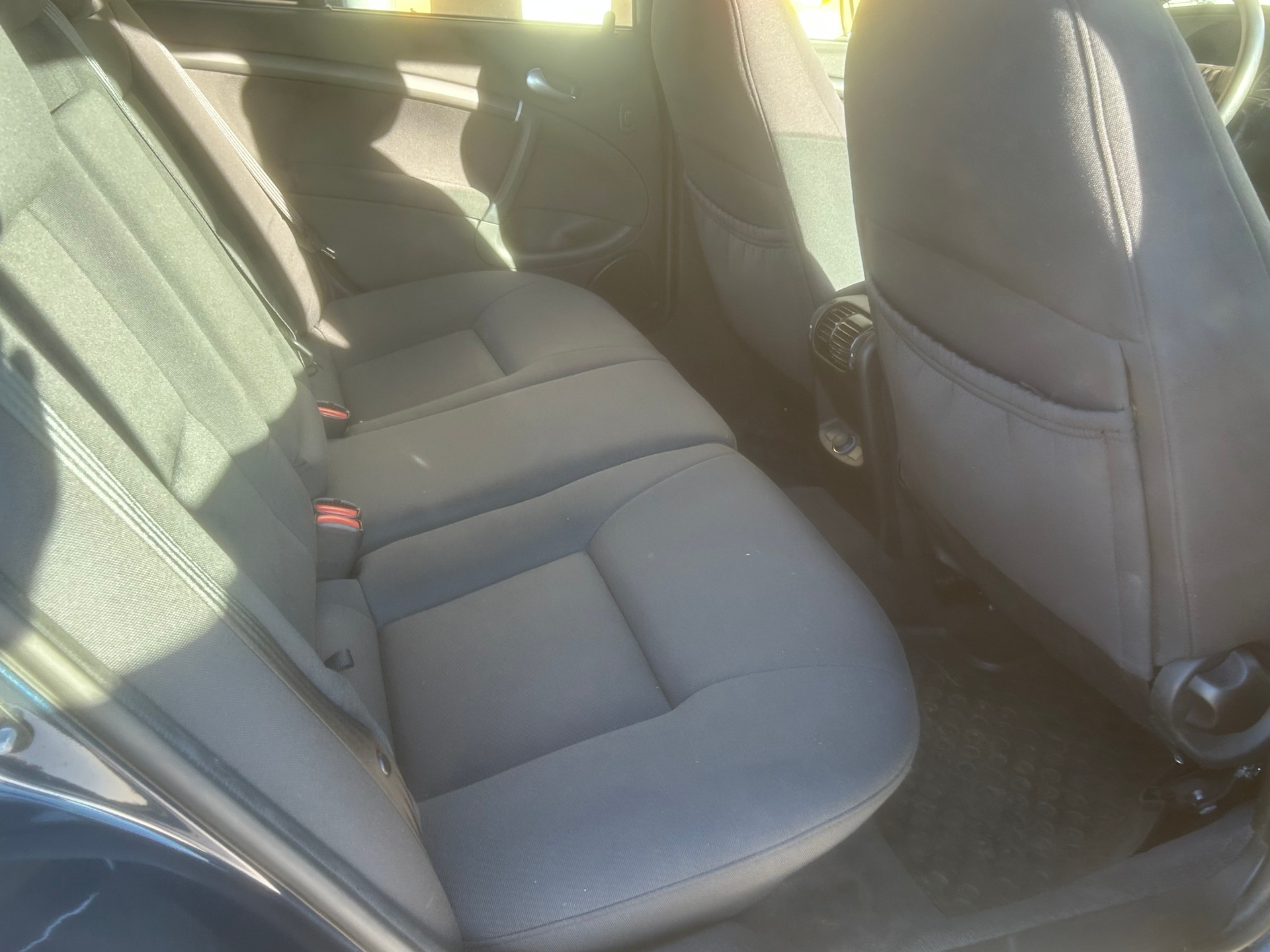 SAAB 9-5 2.0t Vector-image-8