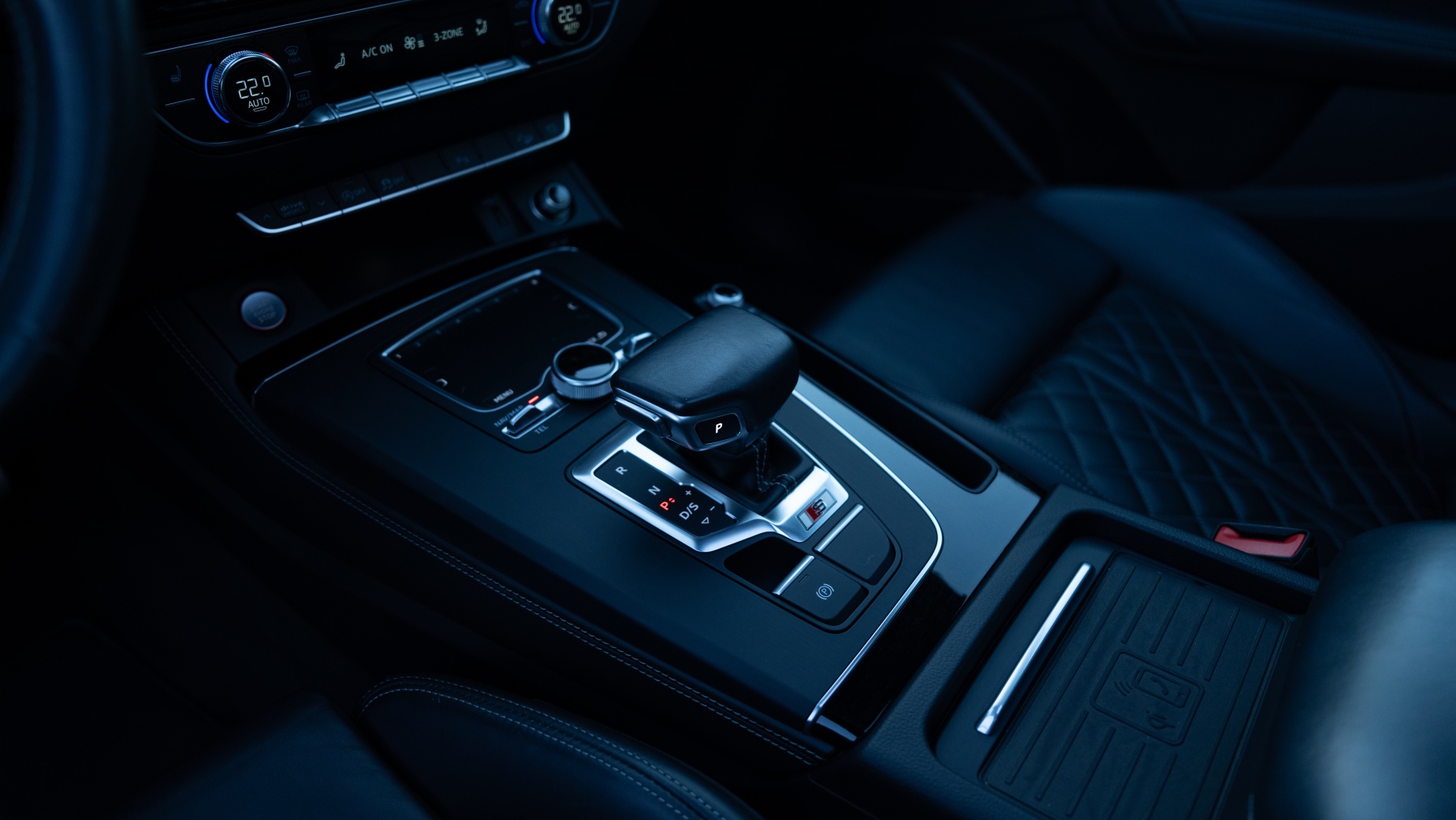 AUDI SQ5 3.0 V6 TFSI quattro T-Tronic-image-13
